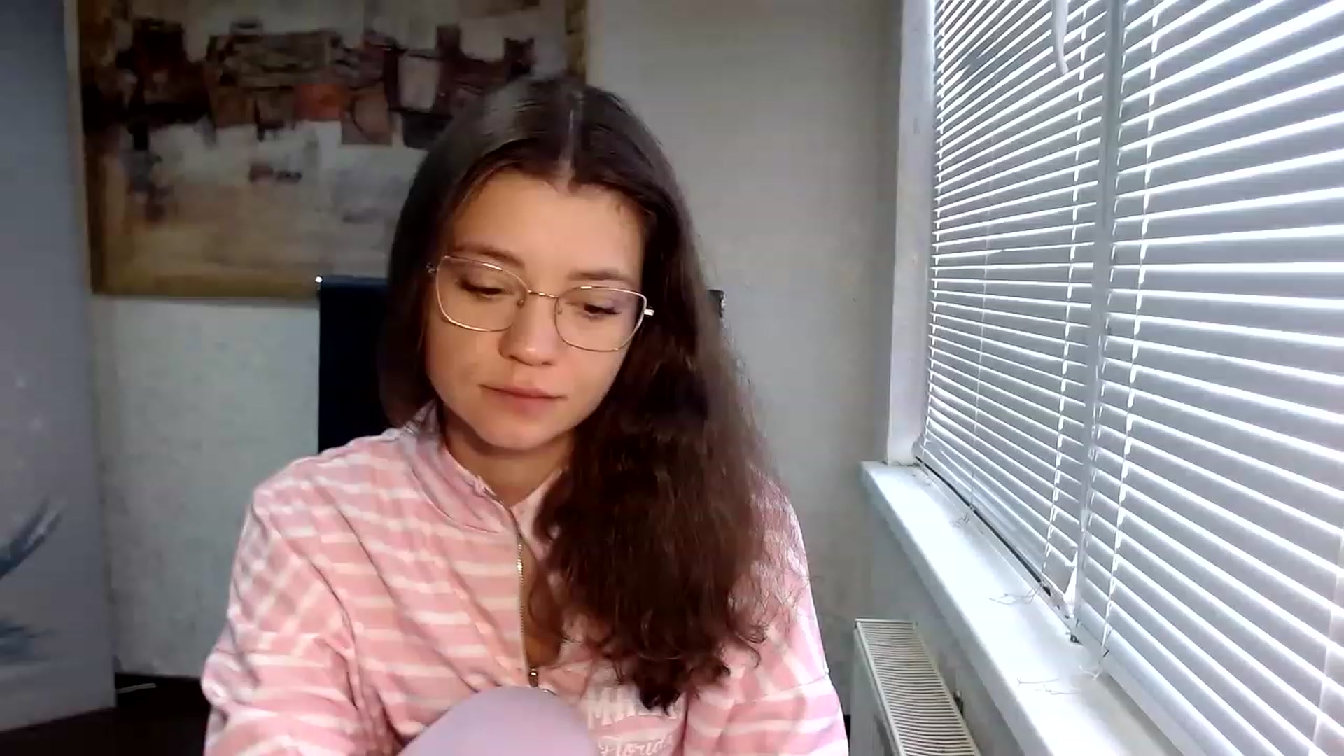 Gallery image thumbnail from SweetArinaA's myfreecams stream on, 04/09/2023, 13:35 image 1 of 20