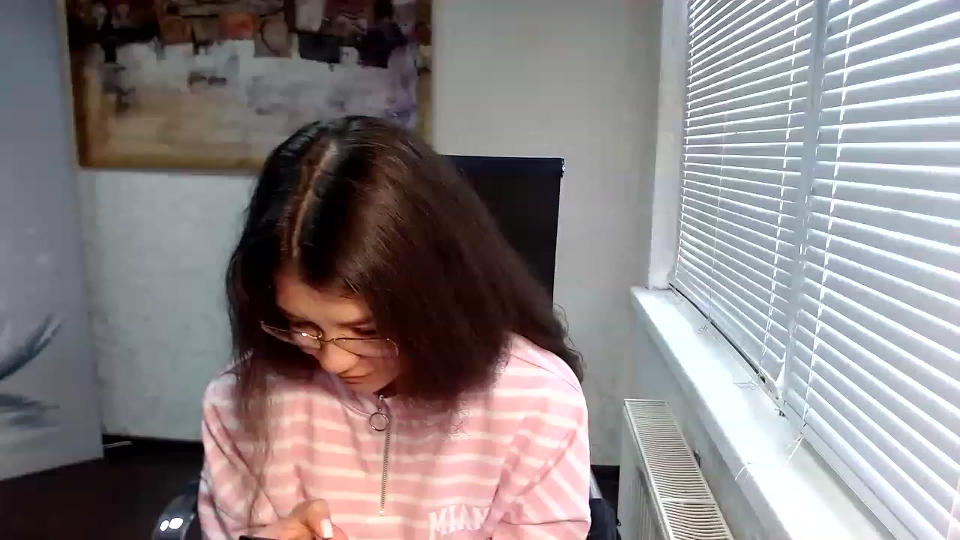 Gallery image thumbnail from SweetArinaA's myfreecams stream on, 04/14/2023, 07:53 image 19 of 20