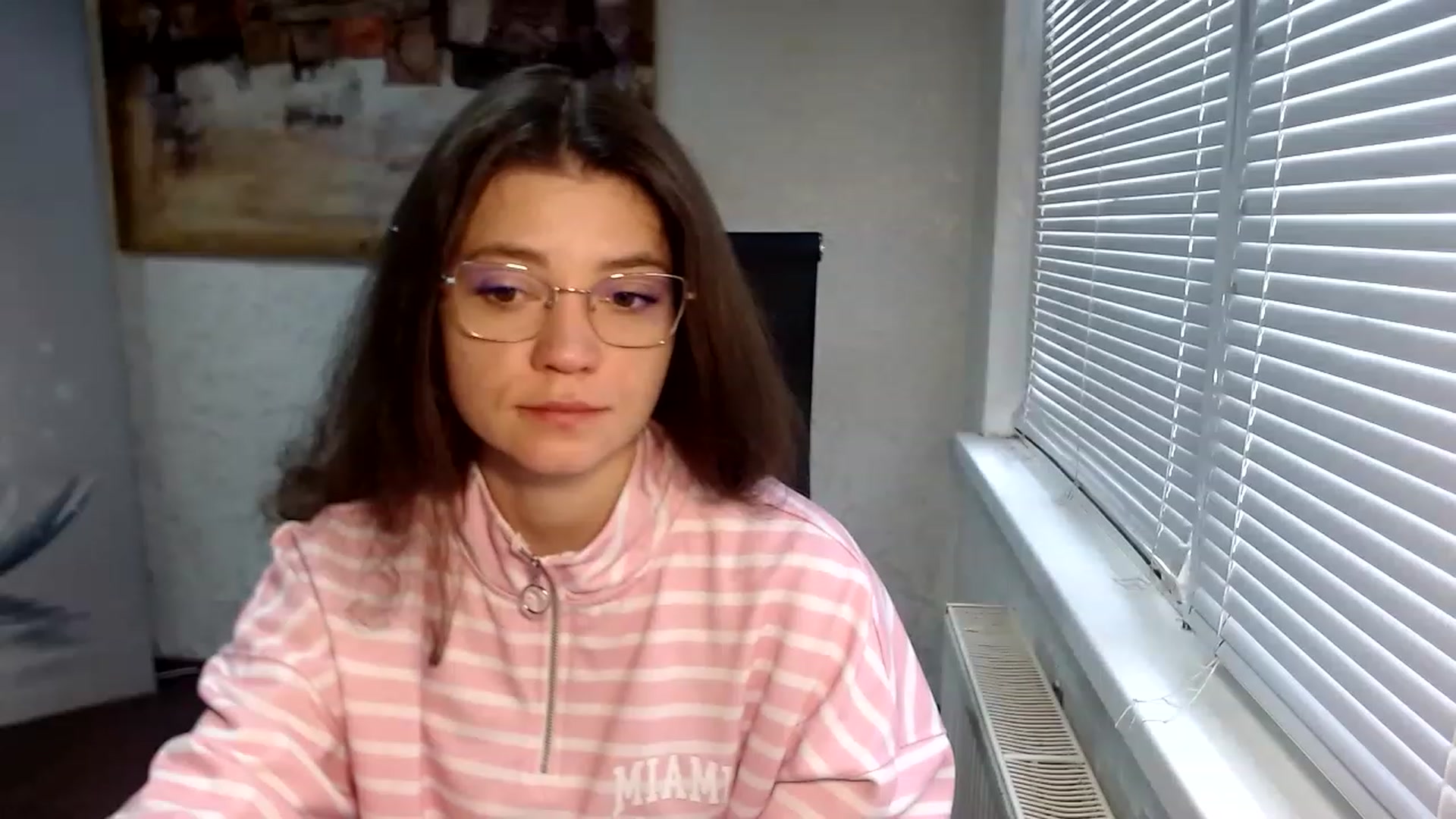 Gallery image thumbnail from SweetArinaA's myfreecams stream on, 04/14/2023, 07:53 image 6 of 20