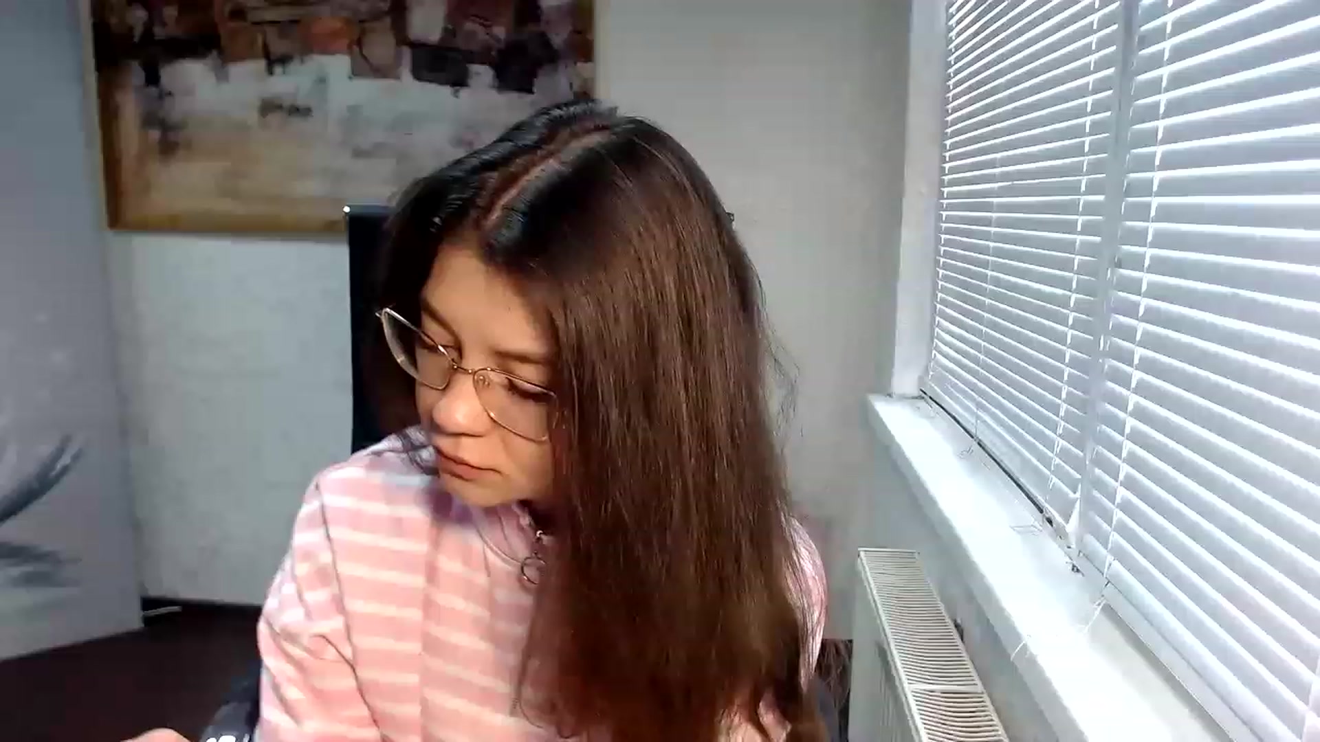 Gallery image thumbnail from SweetArinaA's myfreecams stream on, 04/14/2023, 07:53 image 11 of 20