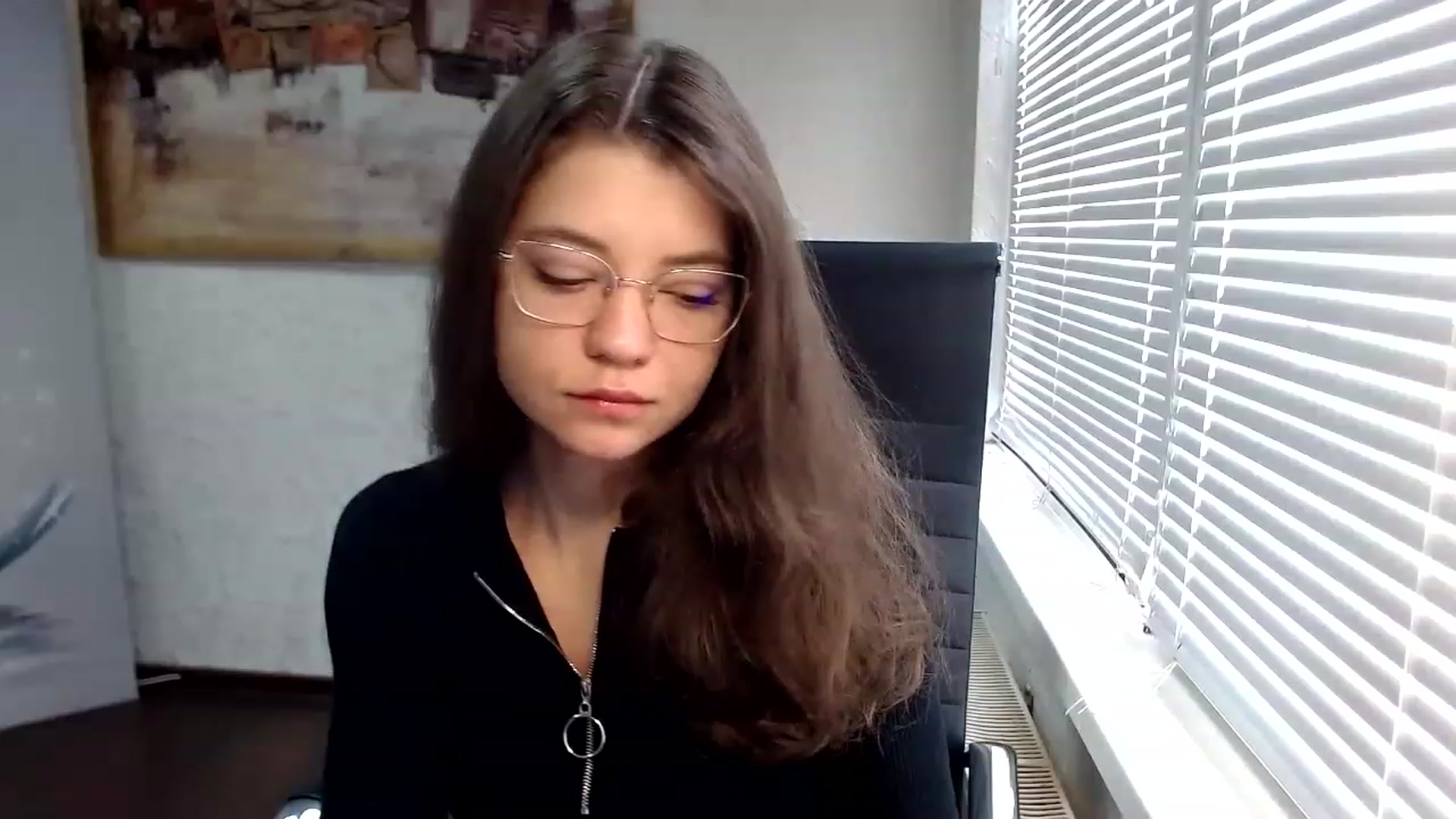 Gallery image thumbnail from SweetArinaA's myfreecams stream on, 04/19/2023, 09:08 image 2 of 20