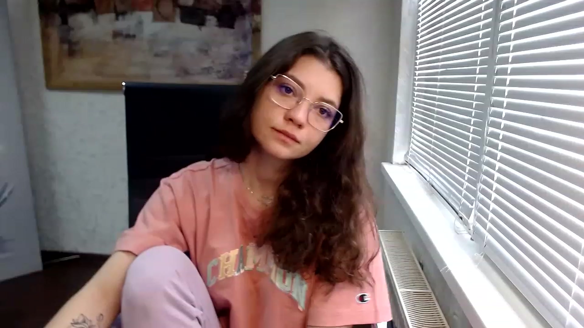 Gallery image thumbnail from SweetArinaA's myfreecams stream on, 04/28/2023, 09:27 image 9 of 20