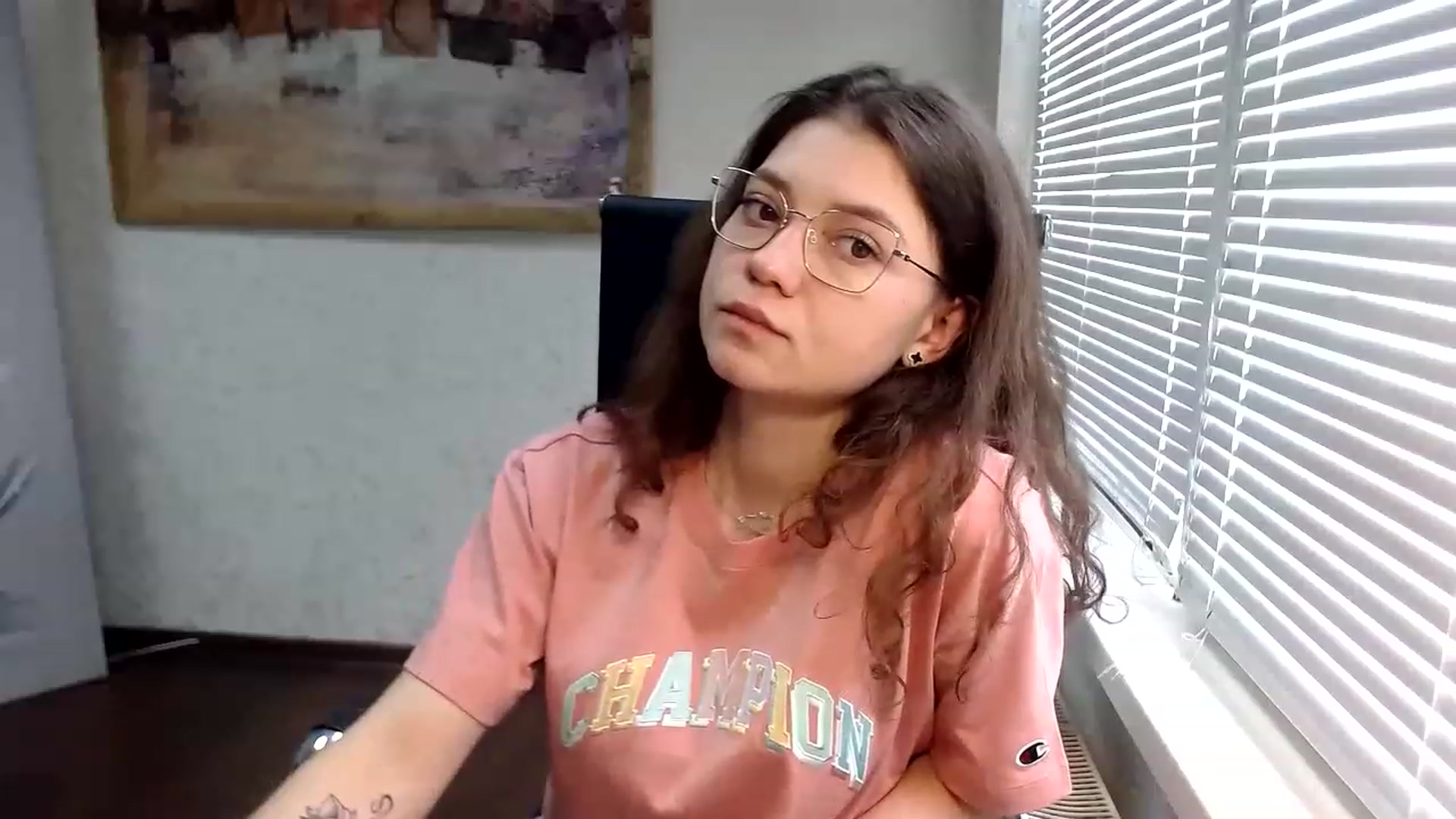 Gallery image thumbnail from SweetArinaA's myfreecams stream on, 04/28/2023, 10:34 image 13 of 20