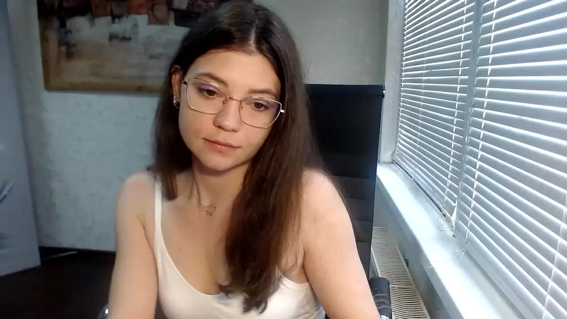 Gallery image thumbnail from SweetArinaA's myfreecams stream on, 04/30/2023, 12:06 image 16 of 20