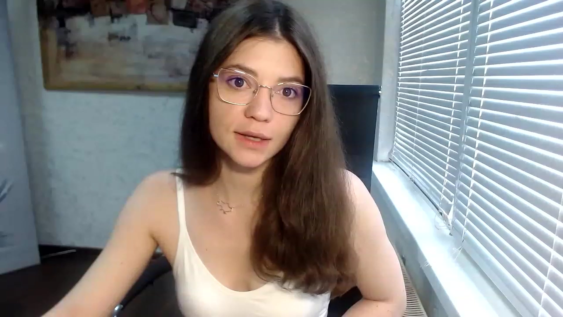 Gallery image thumbnail from SweetArinaA's myfreecams stream on, 04/30/2023, 12:06 image 9 of 20