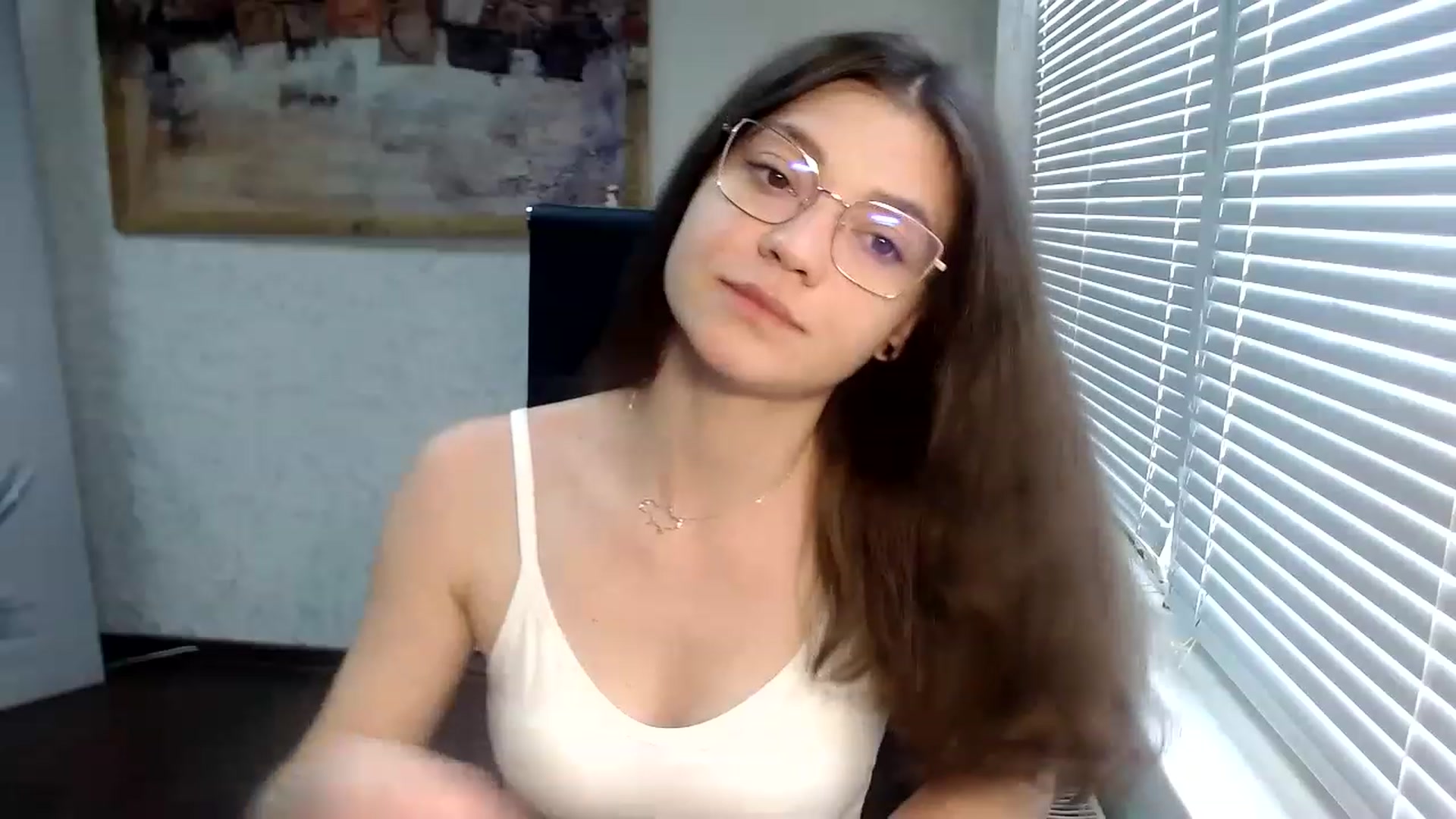 Gallery image thumbnail from SweetArinaA's myfreecams stream on, 04/30/2023, 12:06 image 10 of 20