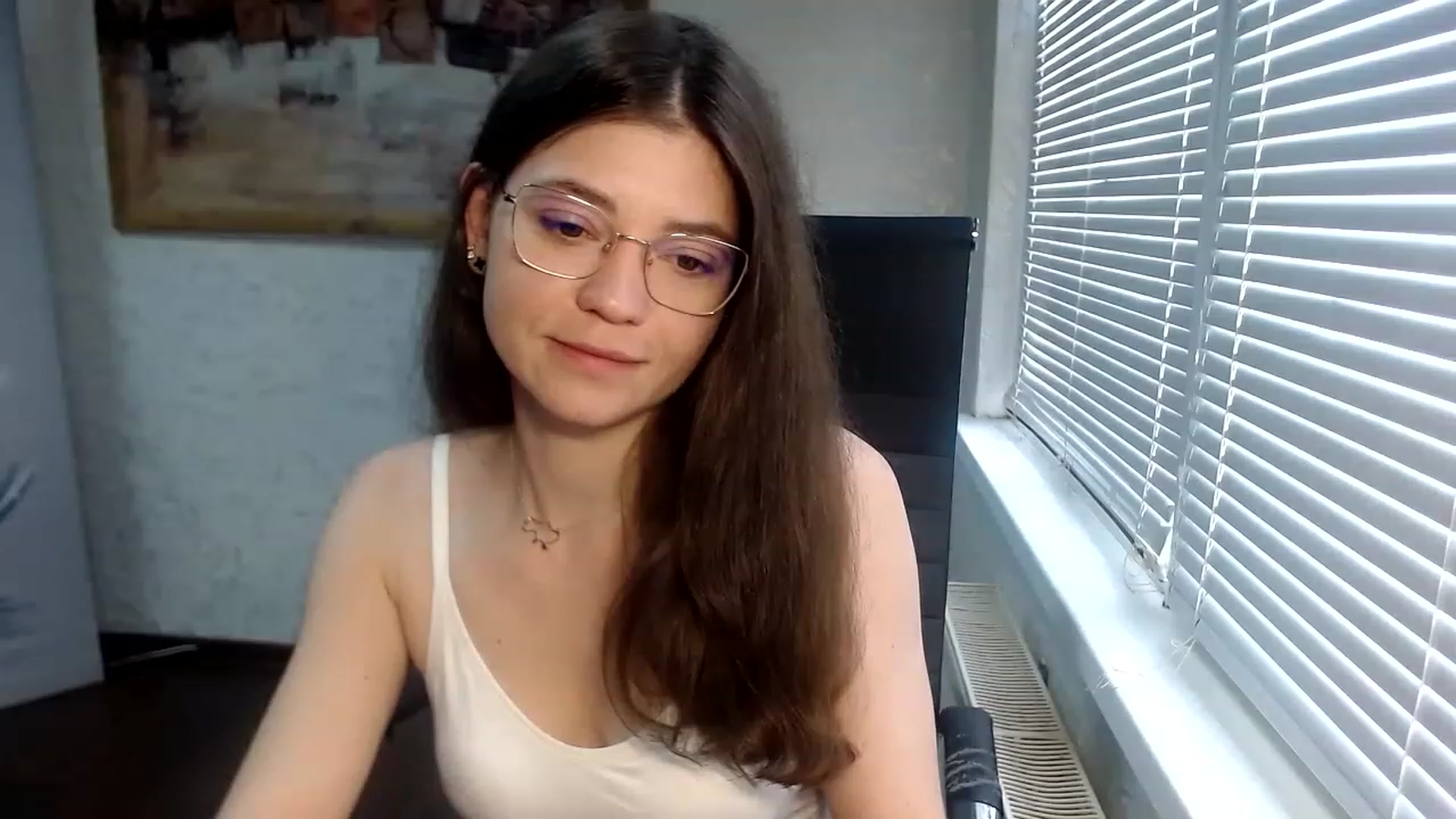 Gallery image thumbnail from SweetArinaA's myfreecams stream on, 04/30/2023, 12:06 image 8 of 20