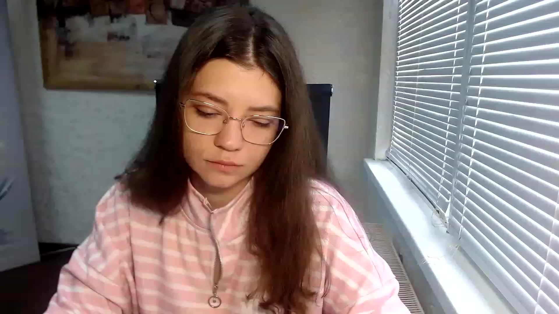 Gallery image thumbnail from SweetArinaA's myfreecams stream on, 04/30/2023, 12:06 image 2 of 20