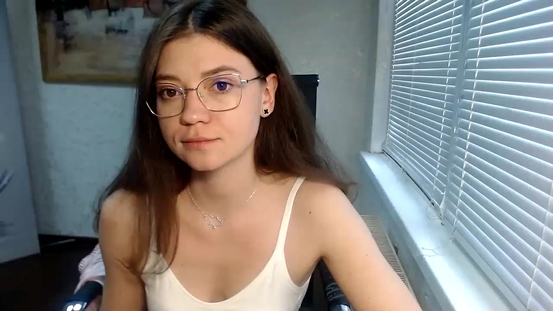 Gallery image thumbnail from SweetArinaA's myfreecams stream on, 04/30/2023, 14:15 image 12 of 20