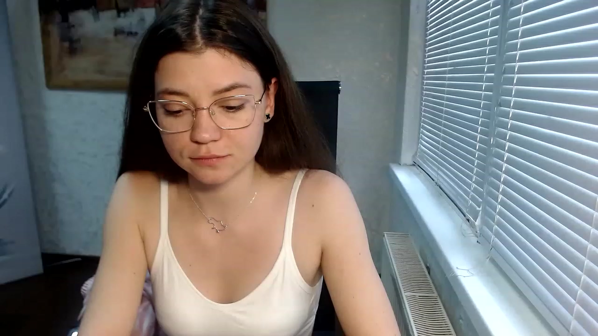 Gallery image thumbnail from SweetArinaA's myfreecams stream on, 04/30/2023, 14:15 image 16 of 20