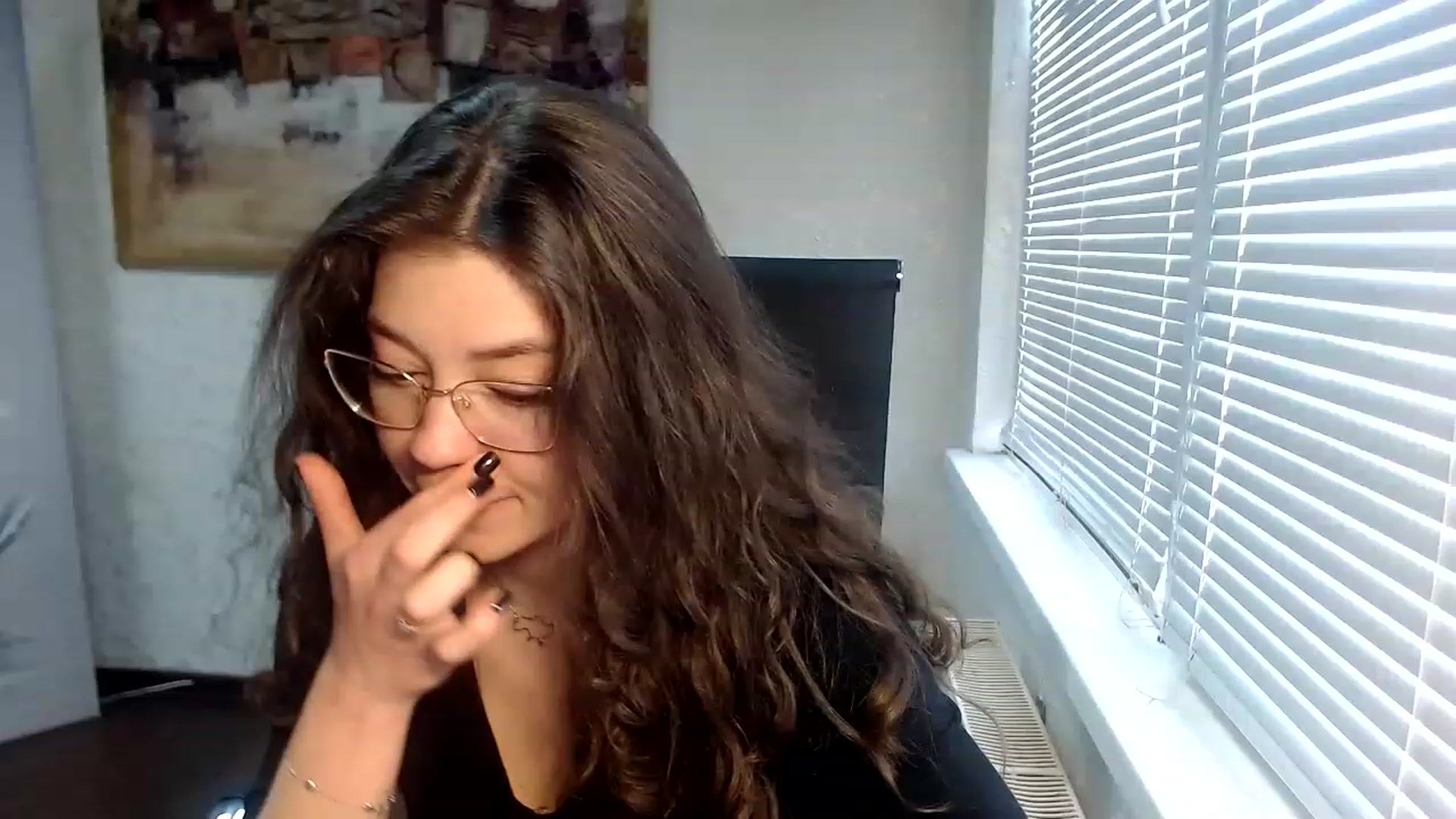 Gallery image thumbnail from SweetArinaA's myfreecams stream on, 05/04/2023, 10:32 image 16 of 20