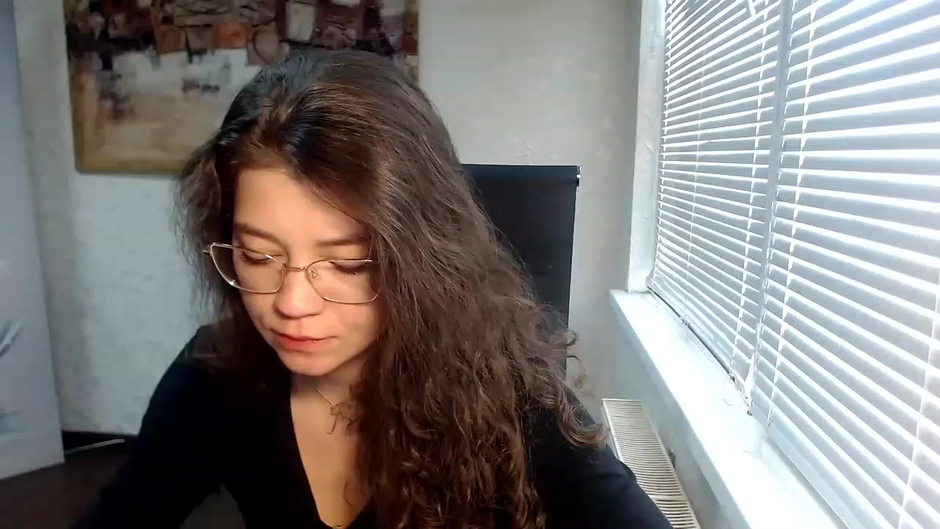 Gallery image thumbnail from SweetArinaA's myfreecams stream on, 05/04/2023, 10:32 image 5 of 20