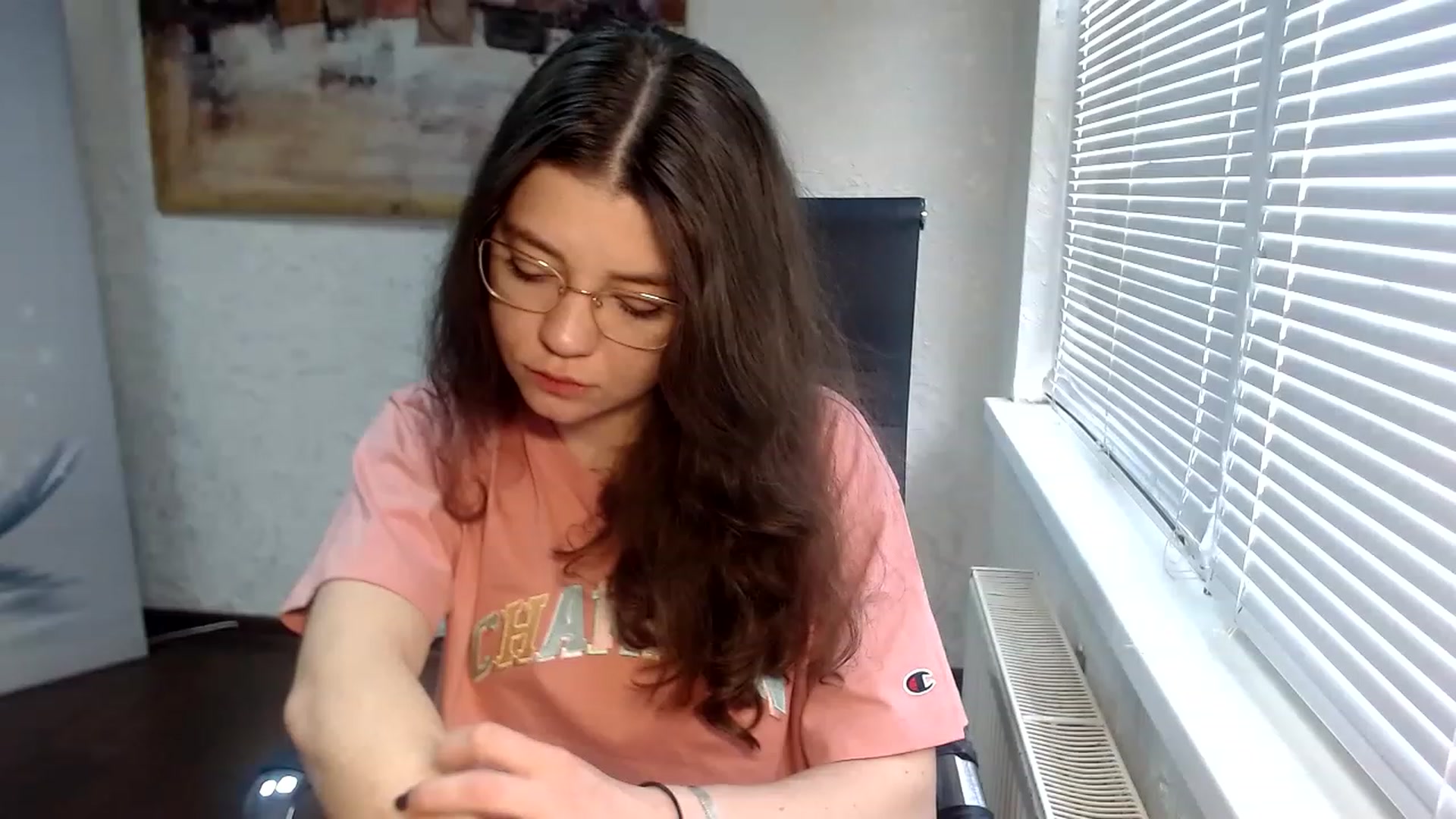 Gallery image thumbnail from SweetArinaA's myfreecams stream on, 05/05/2023, 08:53 image 2 of 20