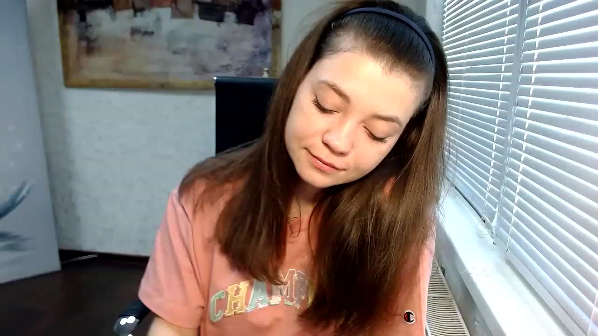Gallery image thumbnail from SweetArinaA's myfreecams stream on, 05/07/2023, 11:52 image 5 of 20