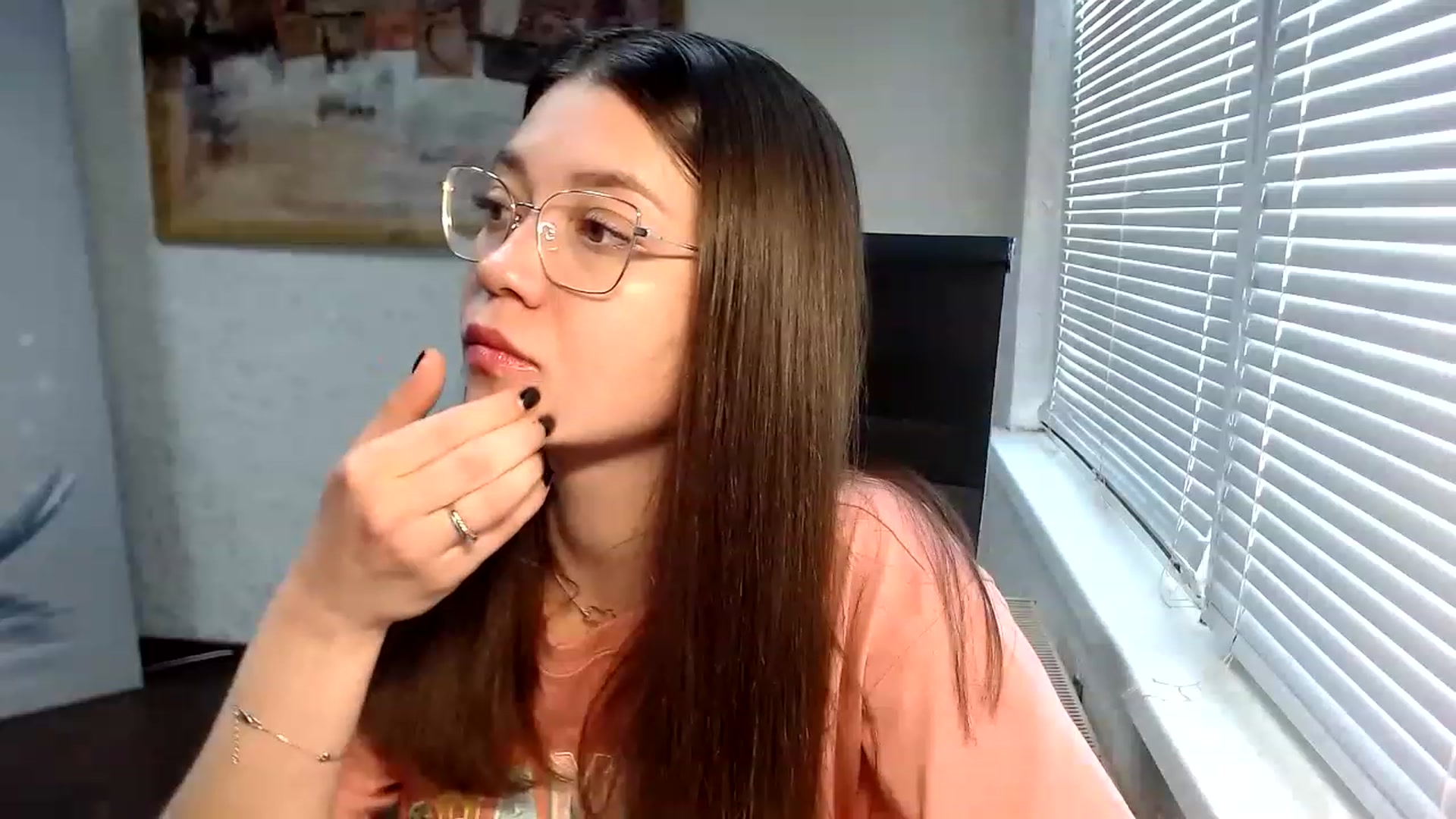 Gallery image thumbnail from SweetArinaA's myfreecams stream on, 05/07/2023, 13:43 image 7 of 20