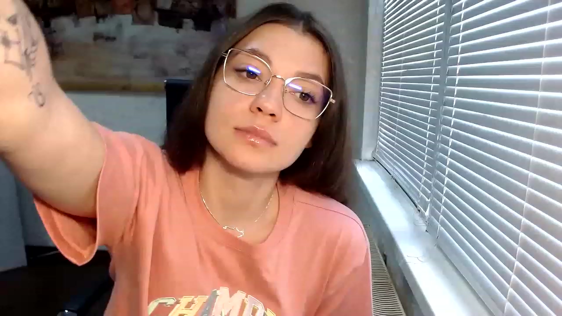Gallery image thumbnail from SweetArinaA's myfreecams stream on, 05/14/2023, 13:23 image 3 of 20