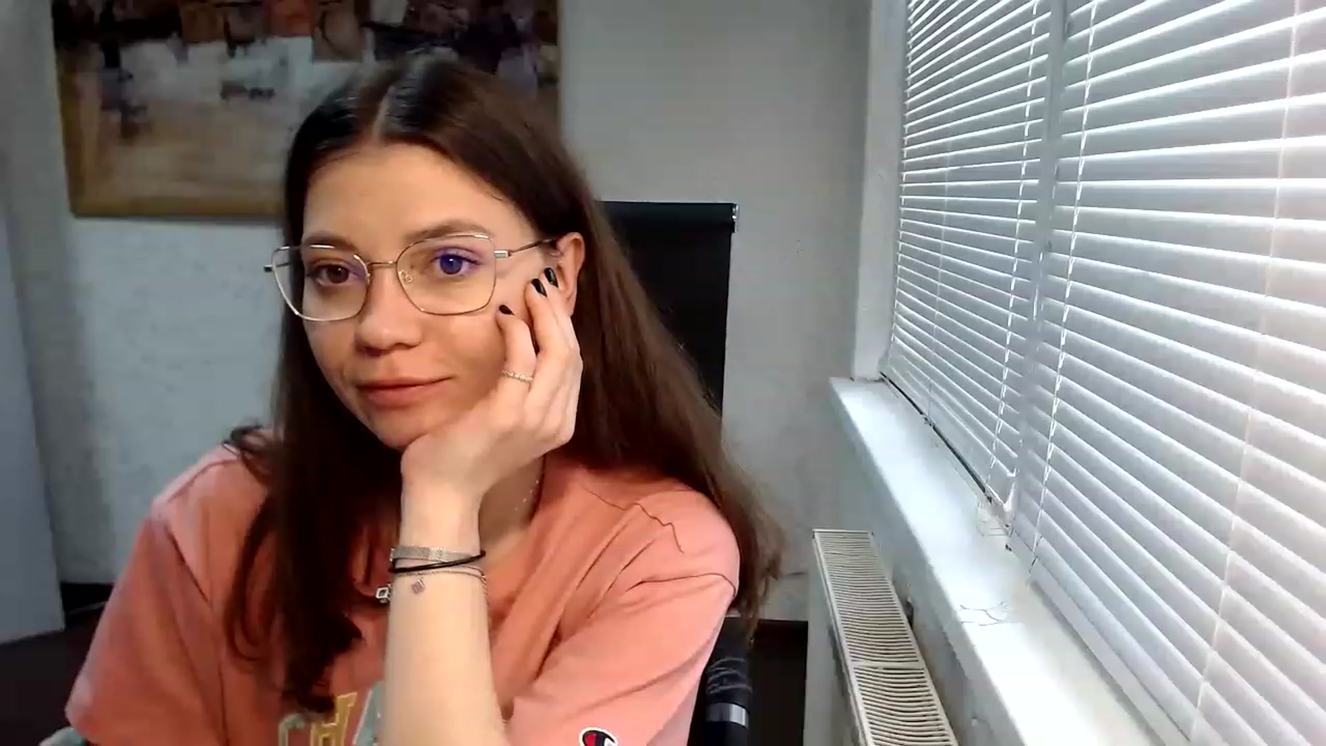 Gallery image thumbnail from SweetArinaA's myfreecams stream on, 05/14/2023, 16:29 image 12 of 20