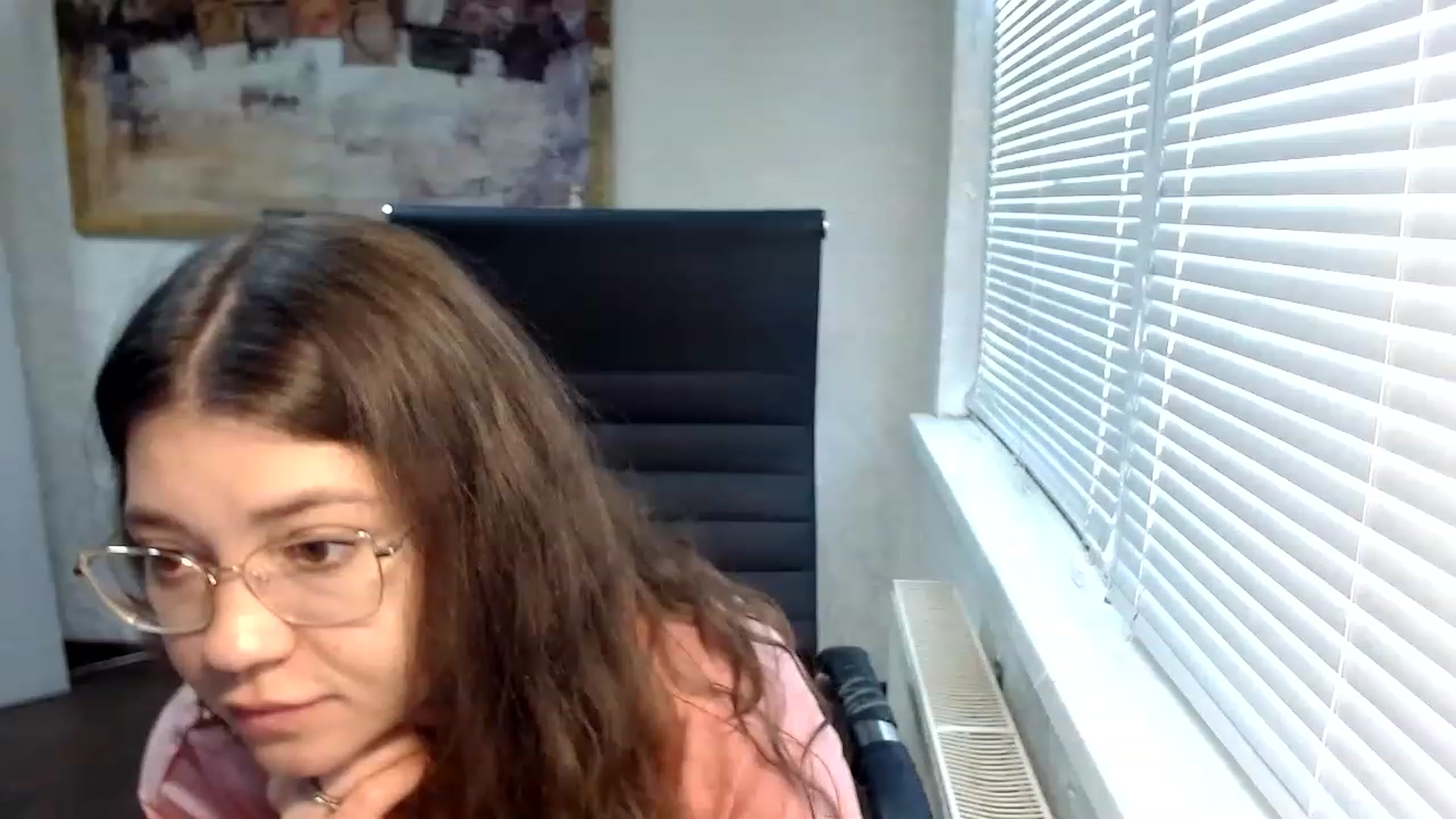 Gallery image thumbnail from SweetArinaA's myfreecams stream on, 05/15/2023, 13:05 image 6 of 20