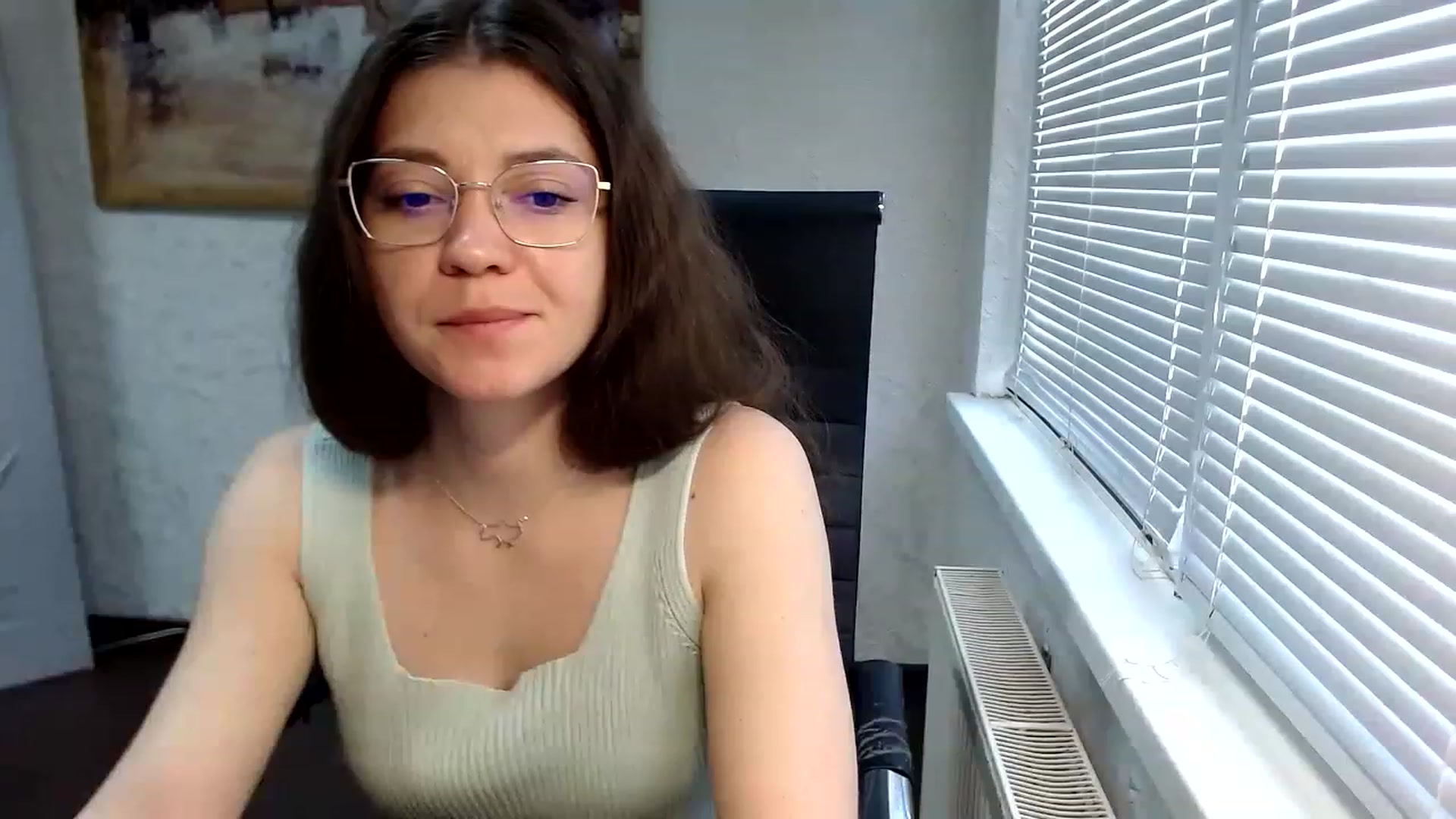 Gallery image thumbnail from SweetArinaA's myfreecams stream on, 05/18/2023, 10:05 image 15 of 20