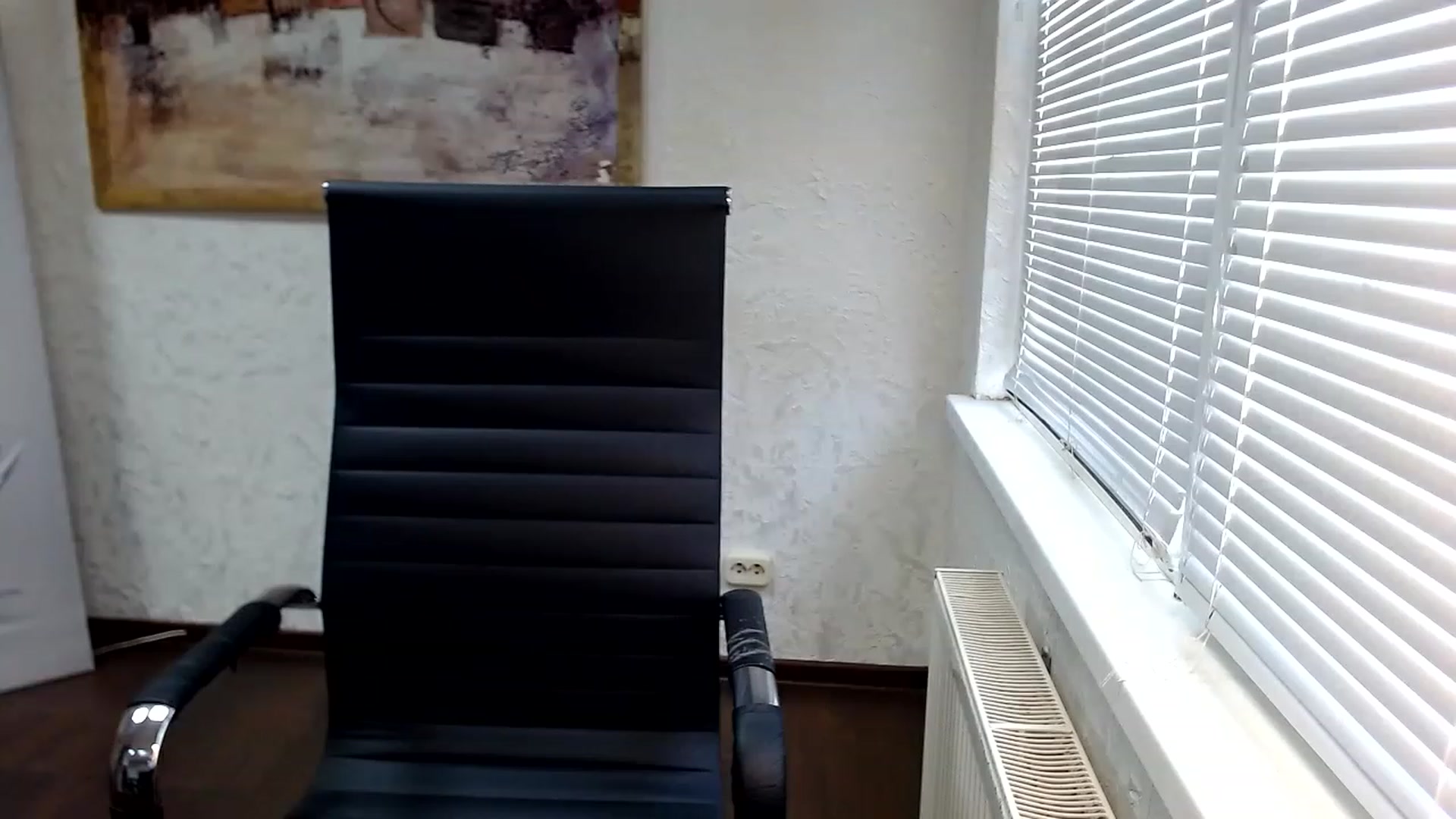 Gallery image thumbnail from SweetArinaA's myfreecams stream on, 05/18/2023, 10:05 image 9 of 20
