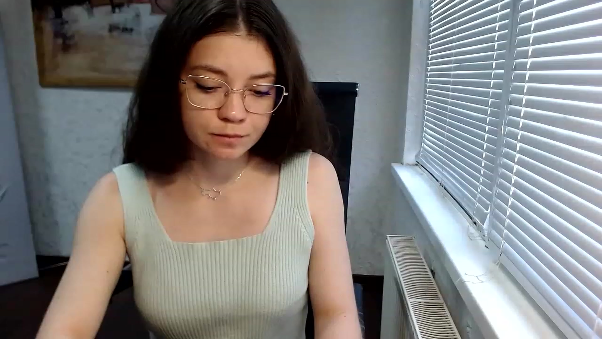 Gallery image thumbnail from SweetArinaA's myfreecams stream on, 05/18/2023, 10:05 image 3 of 20