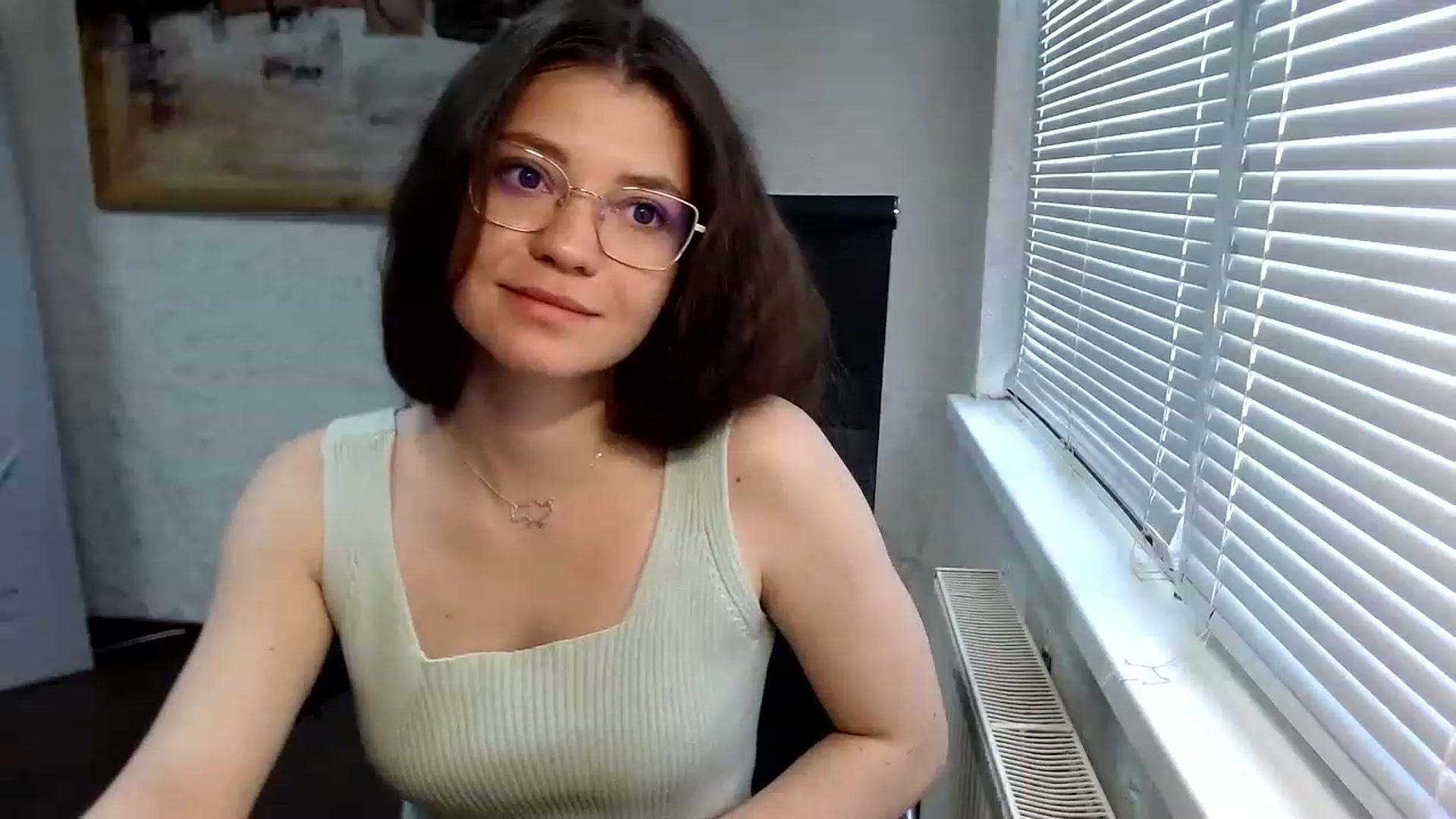 Gallery image thumbnail from SweetArinaA's myfreecams stream on, 05/18/2023, 10:05 image 14 of 20