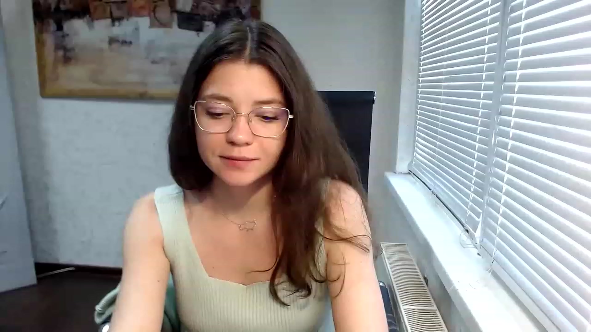 Gallery image thumbnail from SweetArinaA's myfreecams stream on, 05/18/2023, 14:05 image 4 of 20