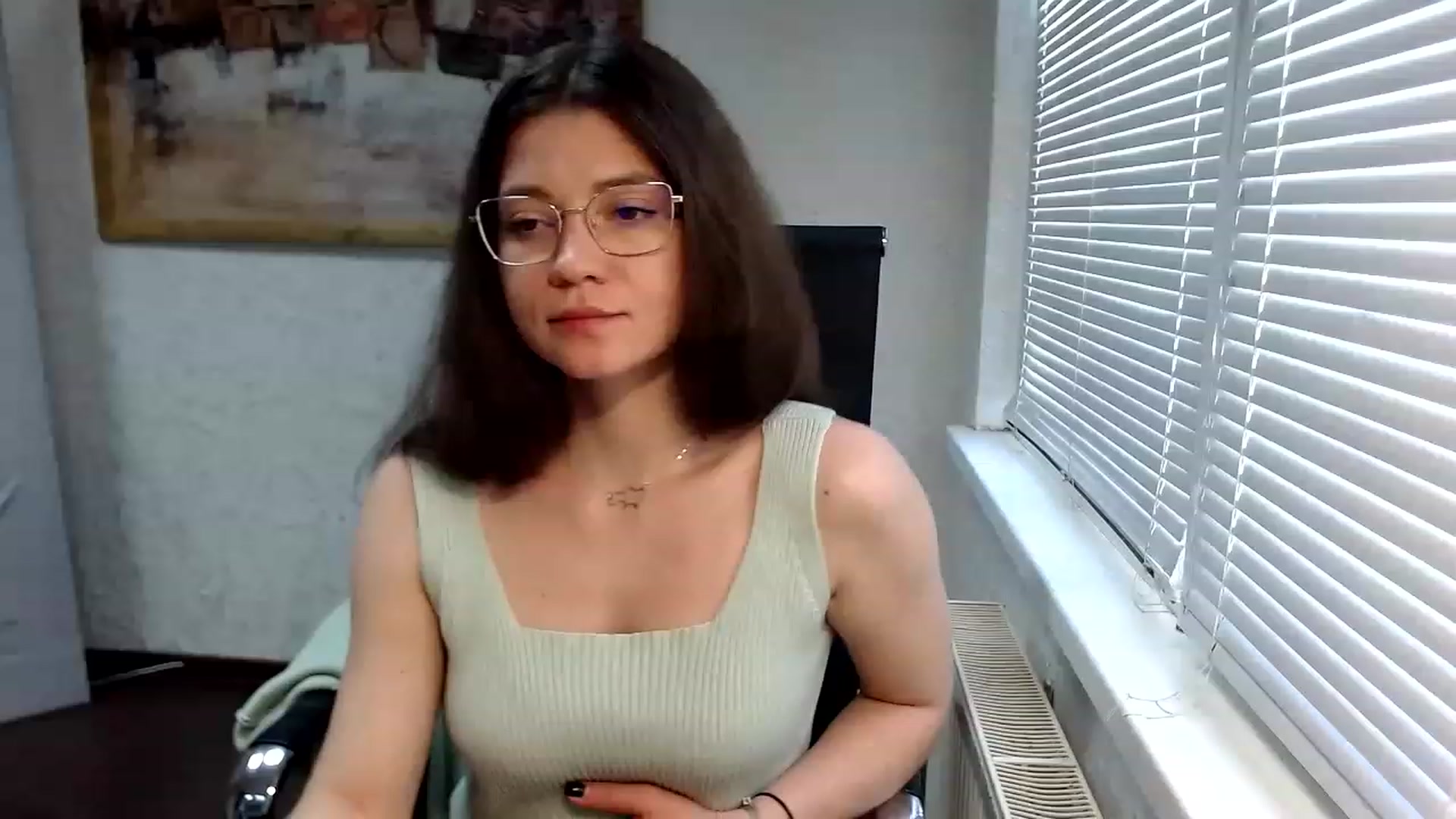Gallery image thumbnail from SweetArinaA's myfreecams stream on, 05/18/2023, 14:05 image 2 of 20