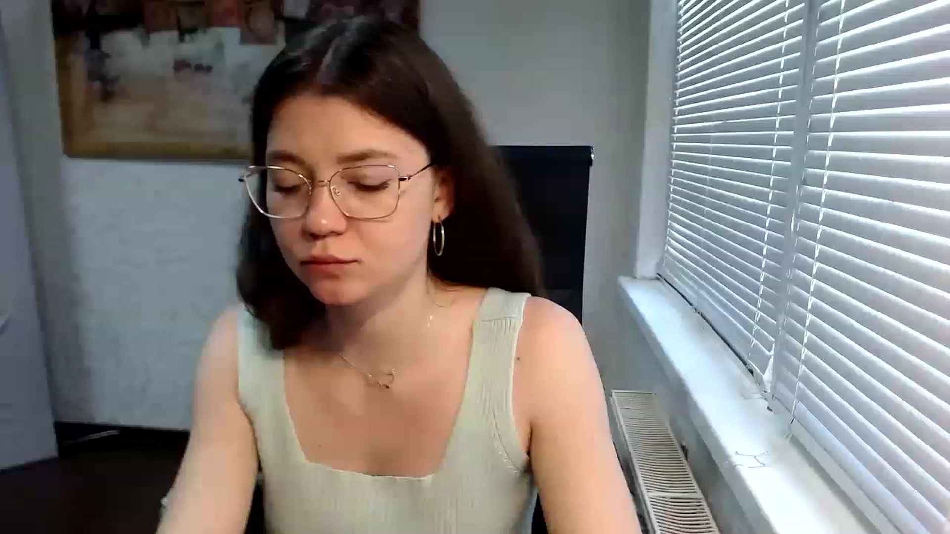 Gallery image thumbnail from SweetArinaA's myfreecams stream on, 05/18/2023, 14:05 image 11 of 20