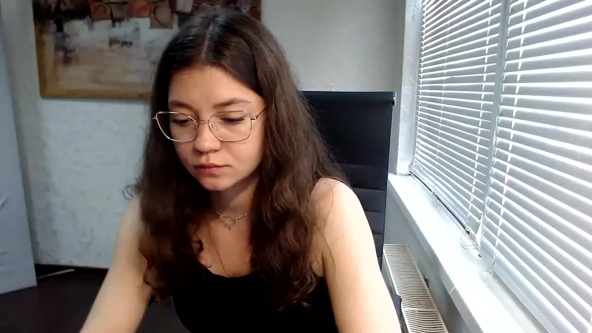 Gallery image thumbnail from SweetArinaA's myfreecams stream on, 05/19/2023, 09:01 image 5 of 20
