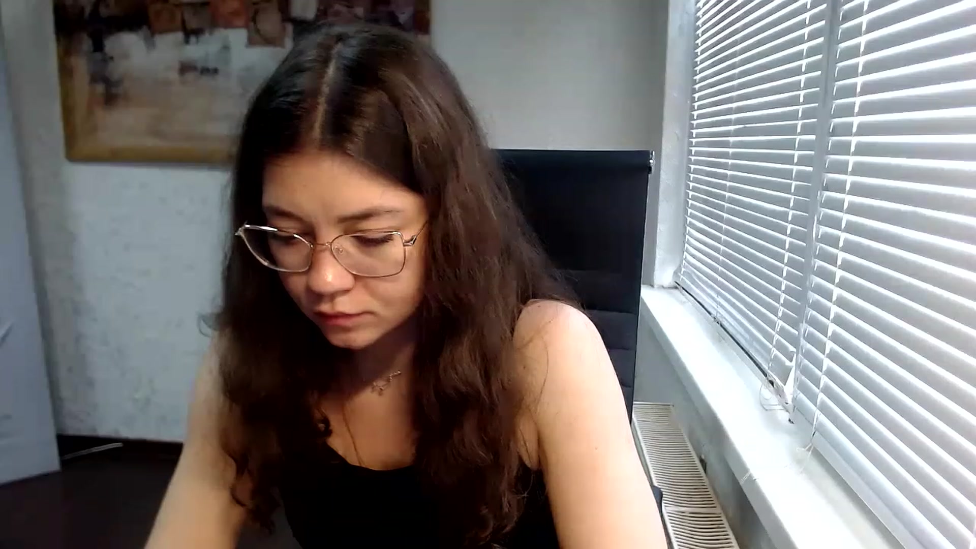 Gallery image thumbnail from SweetArinaA's myfreecams stream on, 05/19/2023, 09:01 image 8 of 20