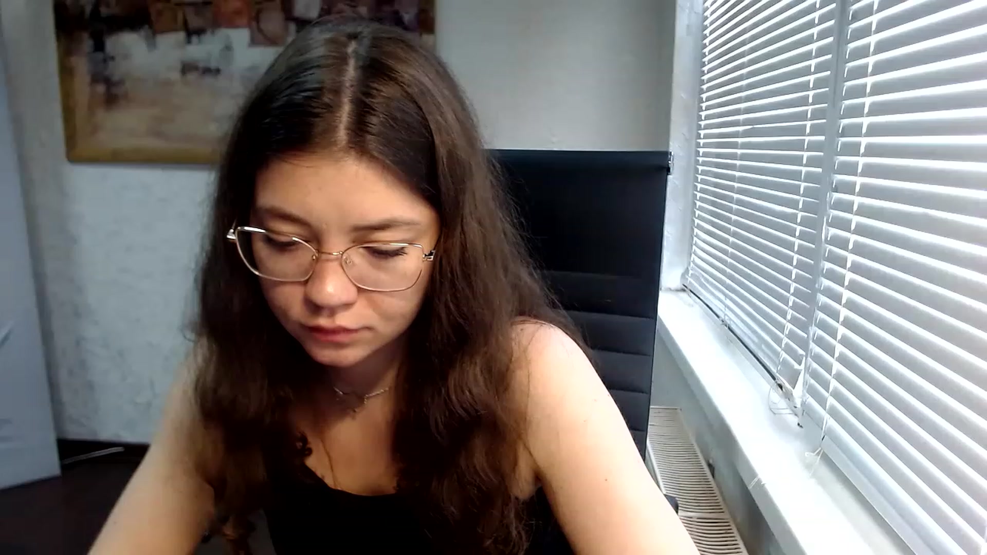 Gallery image thumbnail from SweetArinaA's myfreecams stream on, 05/19/2023, 09:01 image 2 of 20