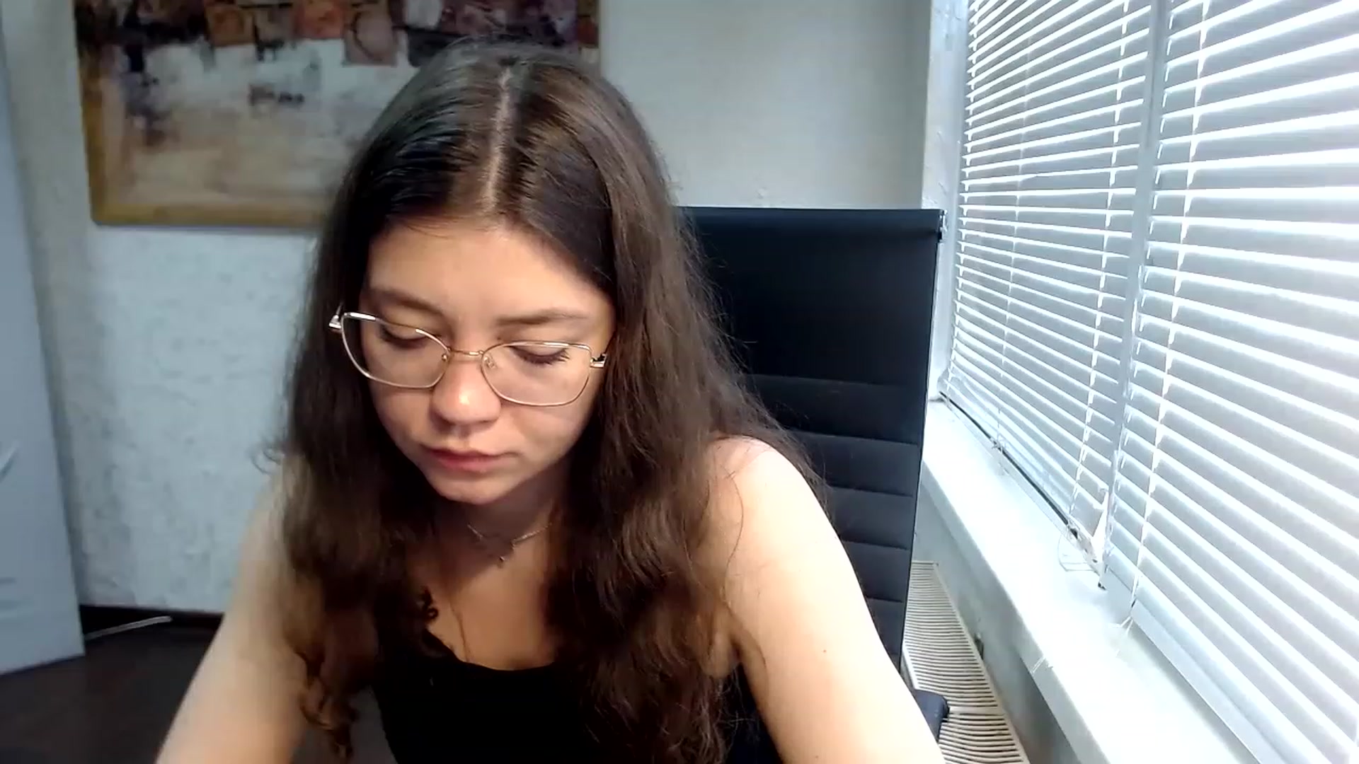 Gallery image thumbnail from SweetArinaA's myfreecams stream on, 05/19/2023, 09:01 image 9 of 20