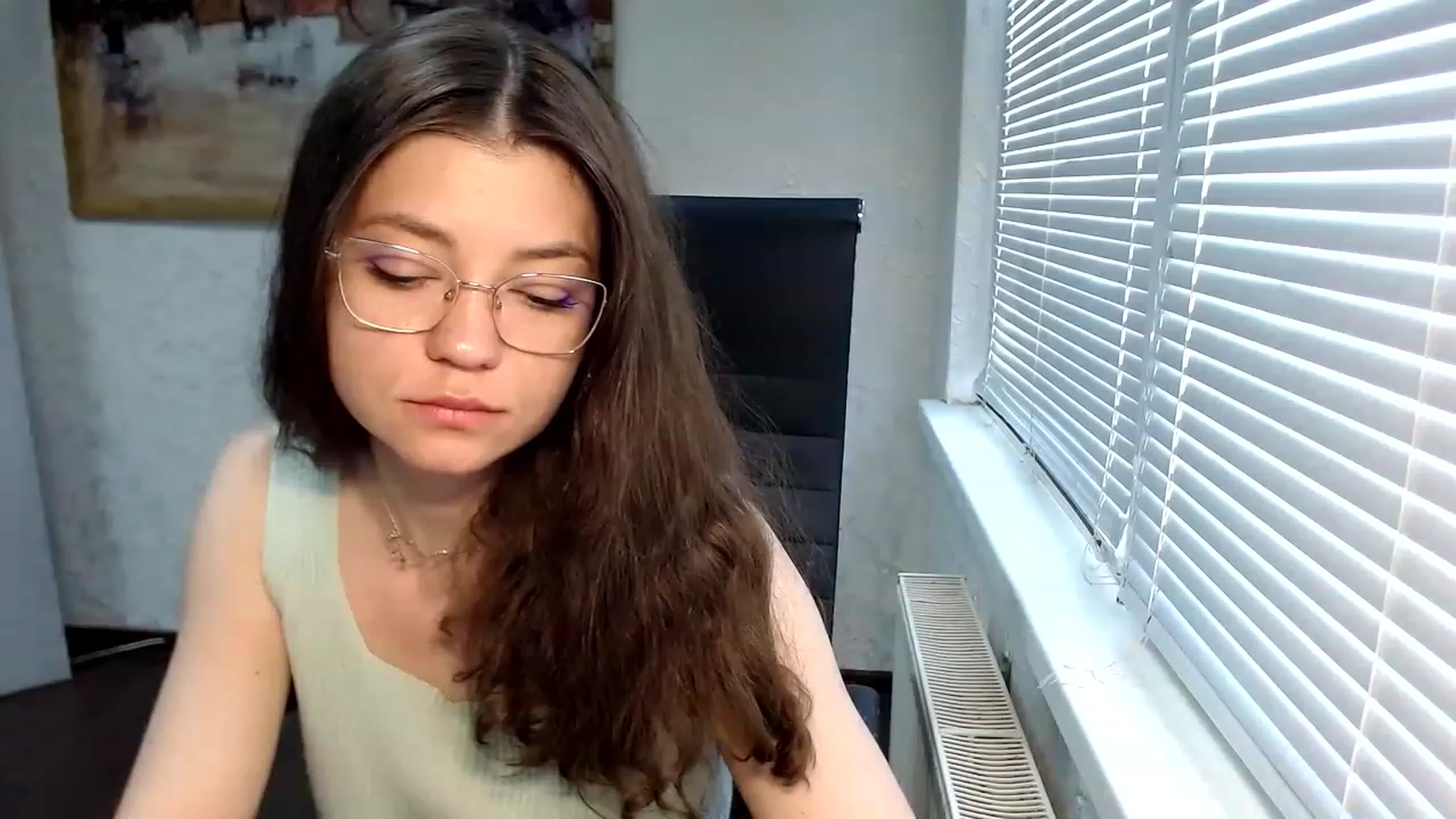Gallery image thumbnail from SweetArinaA's myfreecams stream on, 05/20/2023, 12:10 image 10 of 20