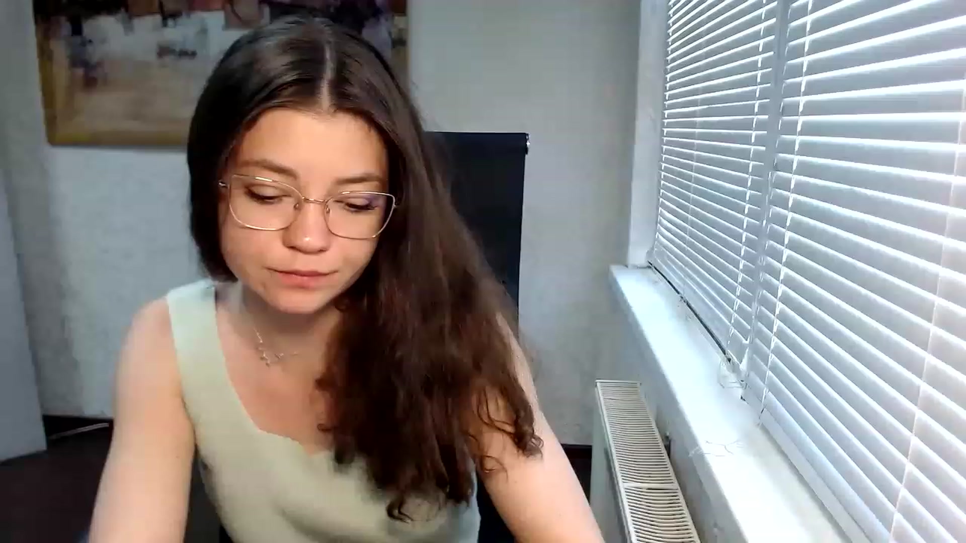 Gallery image thumbnail from SweetArinaA's myfreecams stream on, 05/20/2023, 12:10 image 19 of 20