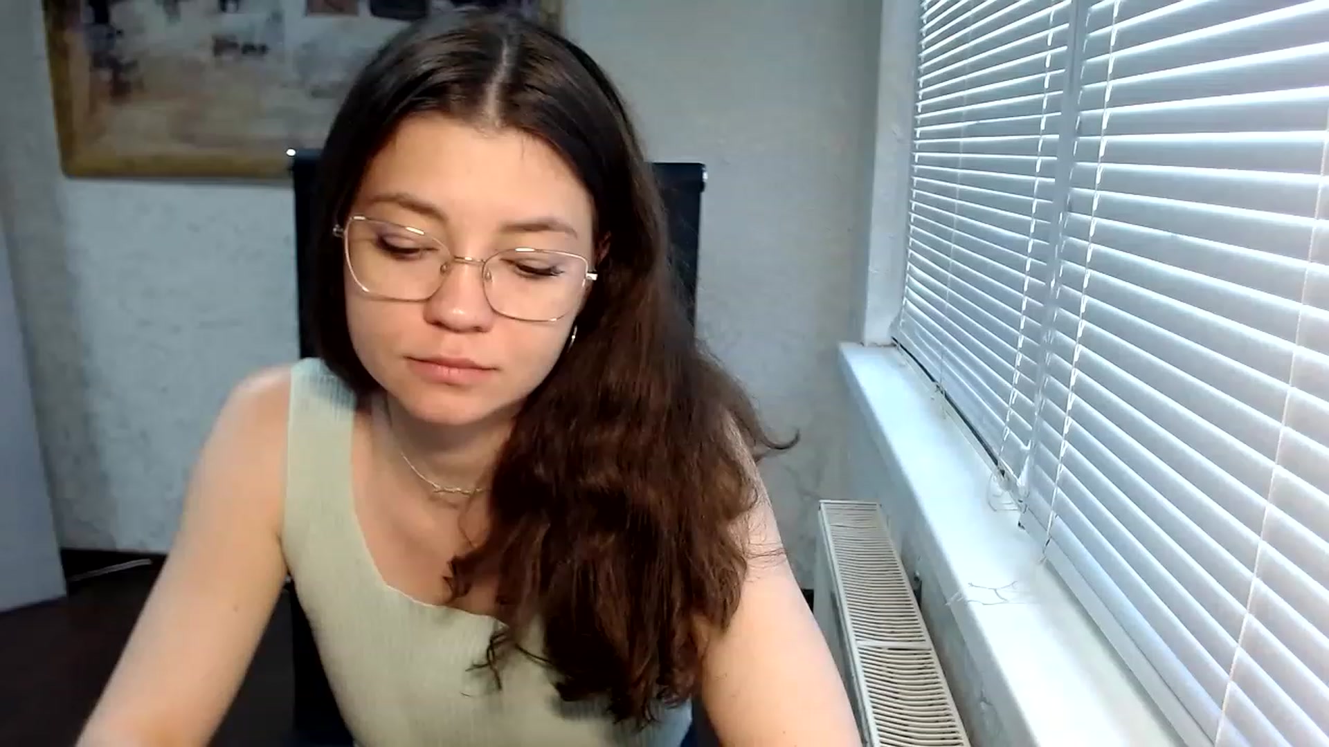 Gallery image thumbnail from SweetArinaA's myfreecams stream on, 05/20/2023, 13:16 image 12 of 20