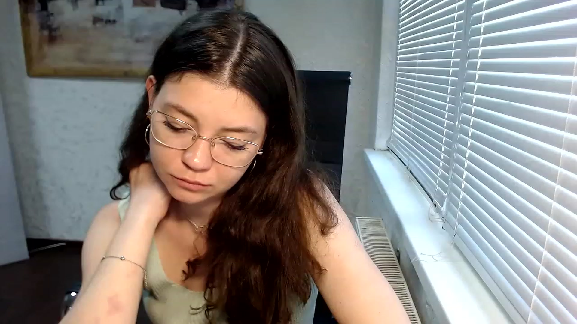 Gallery image thumbnail from SweetArinaA's myfreecams stream on, 05/20/2023, 13:16 image 16 of 20
