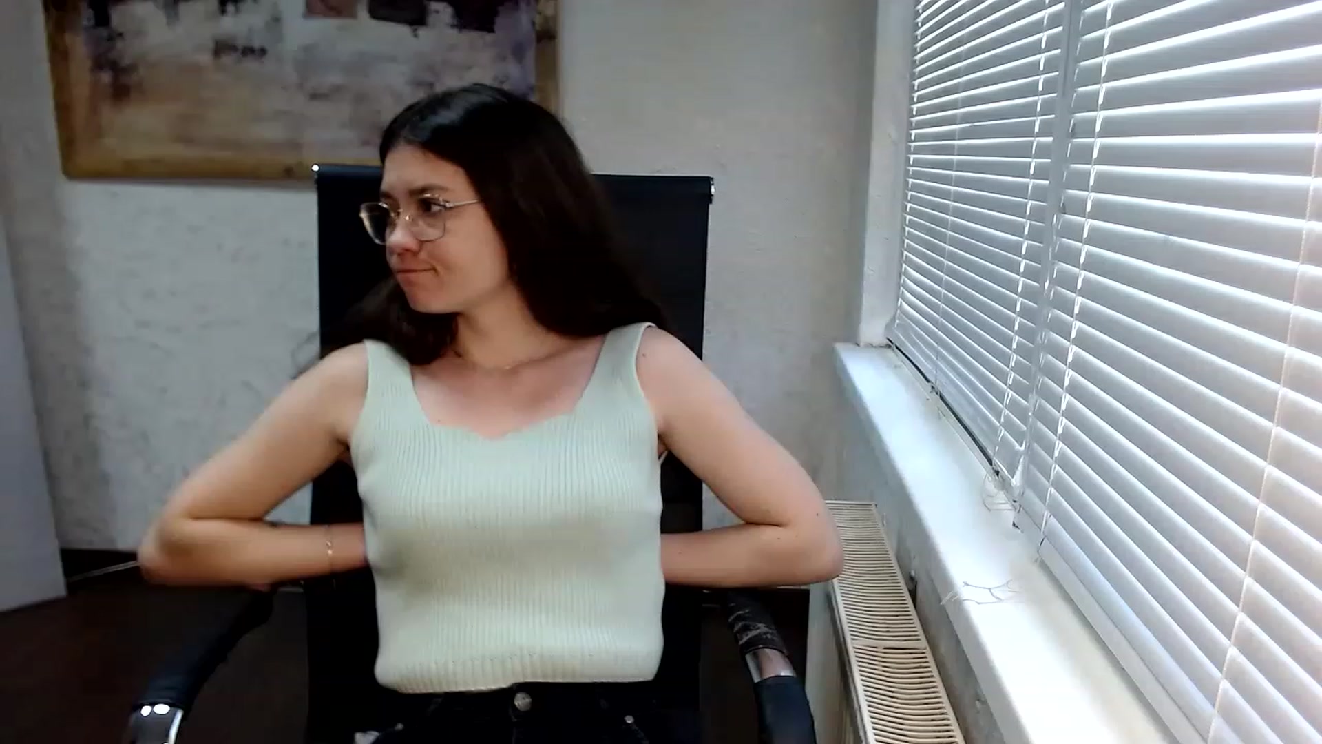 Gallery image thumbnail from SweetArinaA's myfreecams stream on, 05/20/2023, 13:16 image 1 of 20