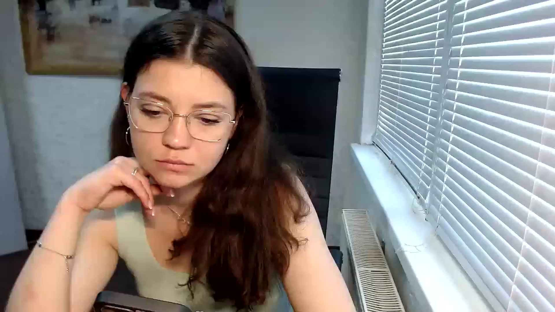 Gallery image thumbnail from SweetArinaA's myfreecams stream on, 05/20/2023, 13:16 image 14 of 20