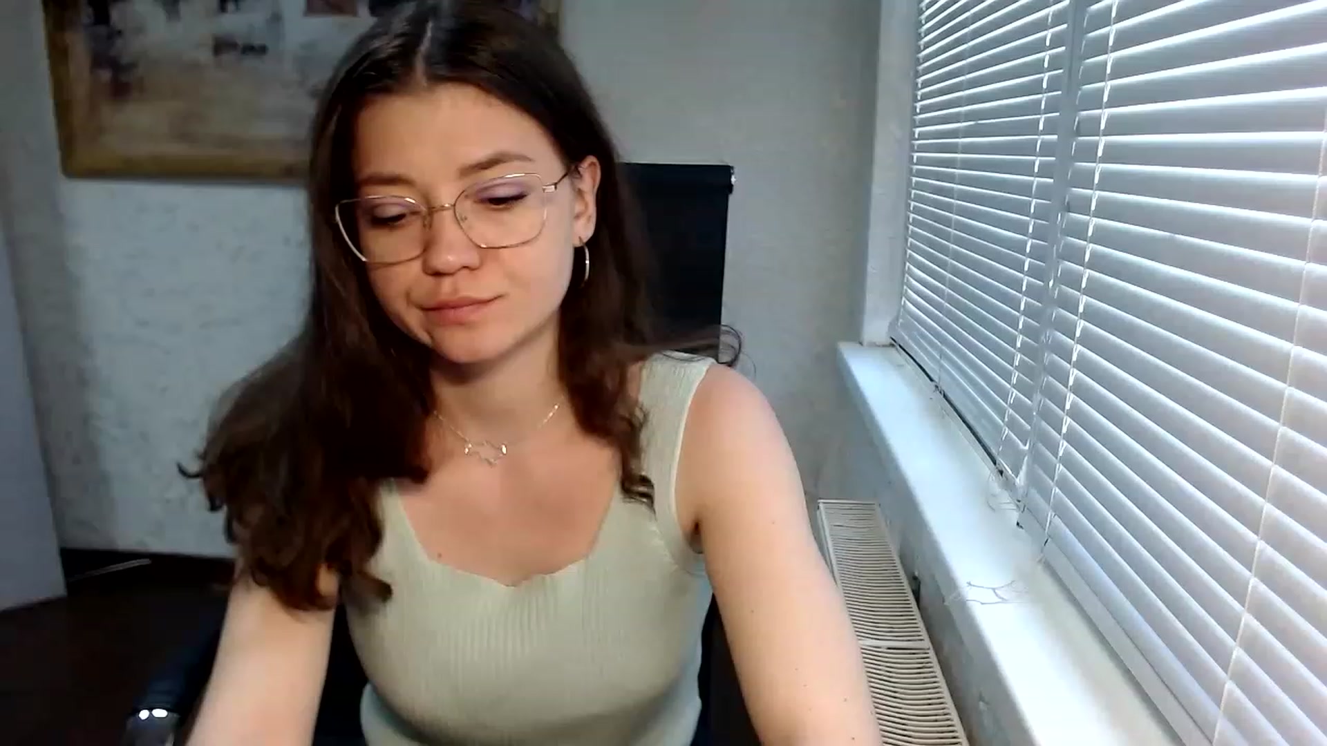 Gallery image thumbnail from SweetArinaA's myfreecams stream on, 05/20/2023, 13:16 image 10 of 20