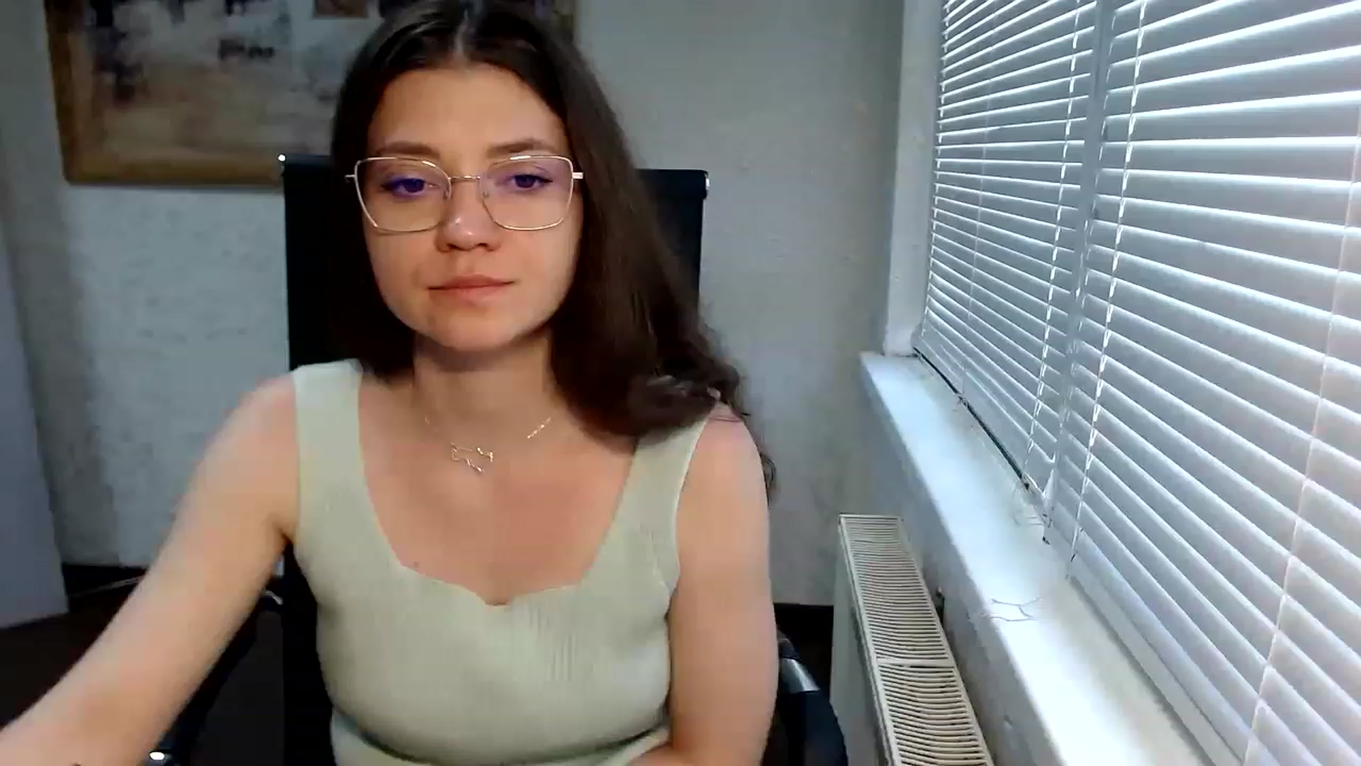 Gallery image thumbnail from SweetArinaA's myfreecams stream on, 05/20/2023, 13:16 image 8 of 20