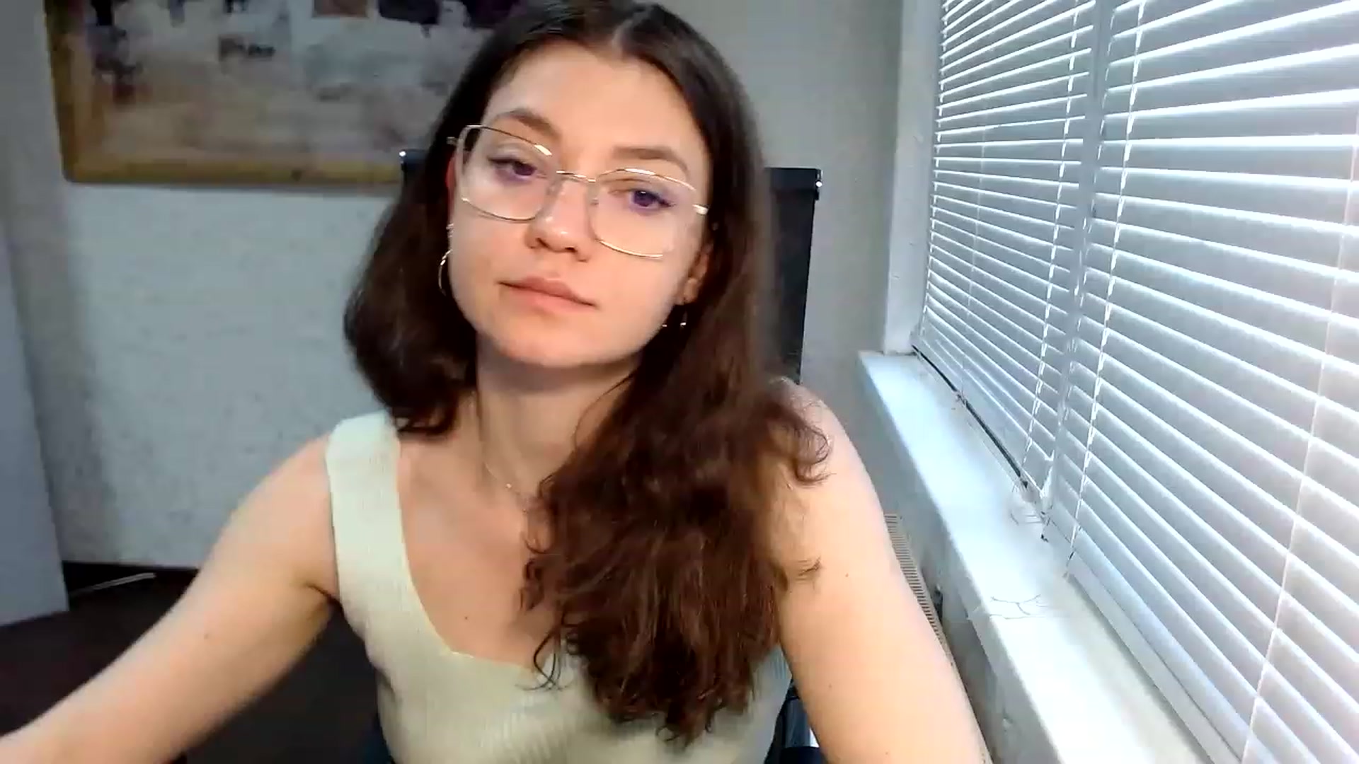 Gallery image thumbnail from SweetArinaA's myfreecams stream on, 05/20/2023, 13:16 image 19 of 20