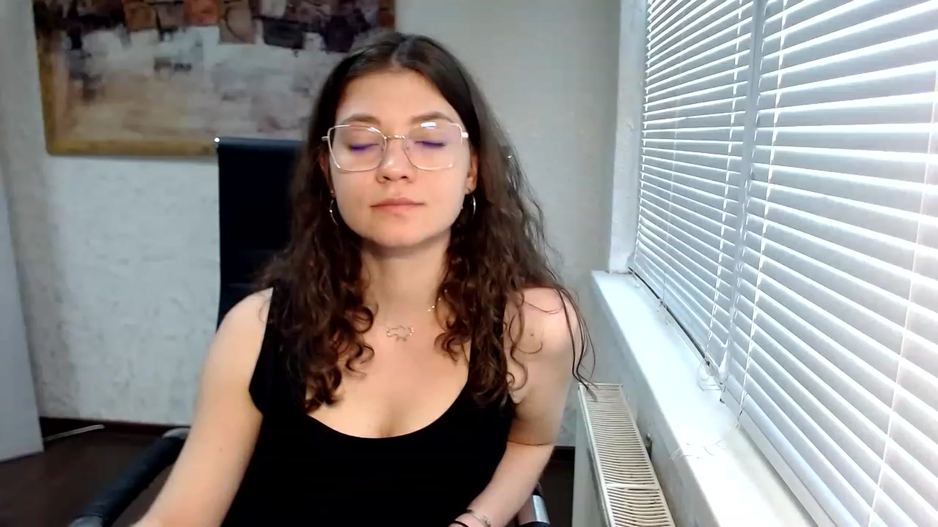 Gallery image thumbnail from SweetArinaA's myfreecams stream on, 05/21/2023, 12:19 image 8 of 20