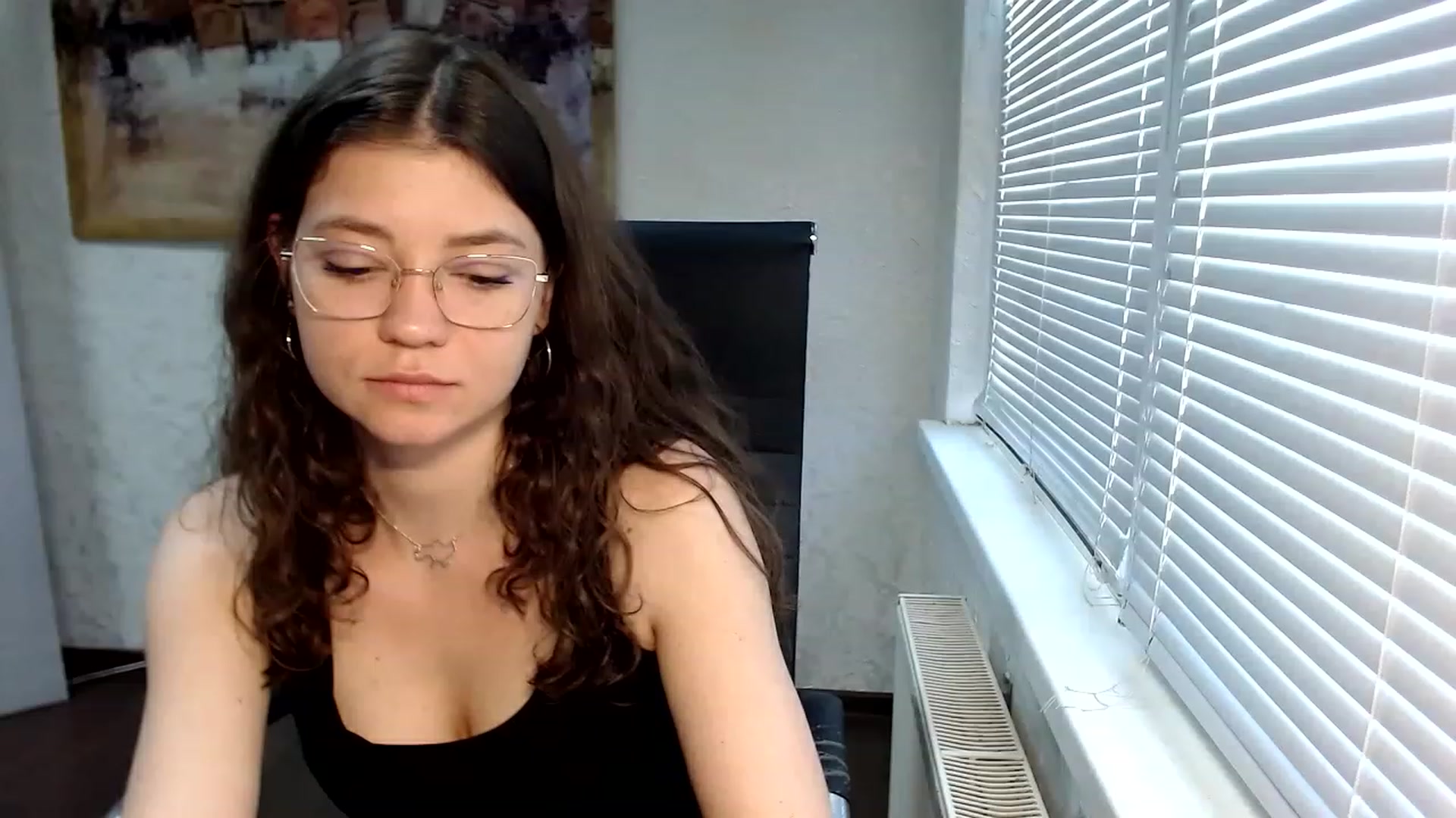 Gallery image thumbnail from SweetArinaA's myfreecams stream on, 05/21/2023, 12:19 image 7 of 20