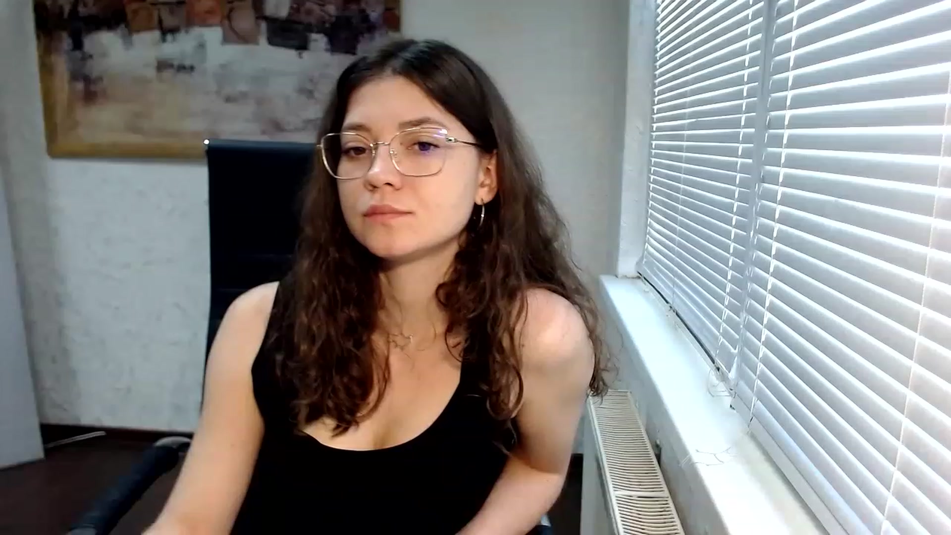 Gallery image thumbnail from SweetArinaA's myfreecams stream on, 05/21/2023, 12:19 image 19 of 20