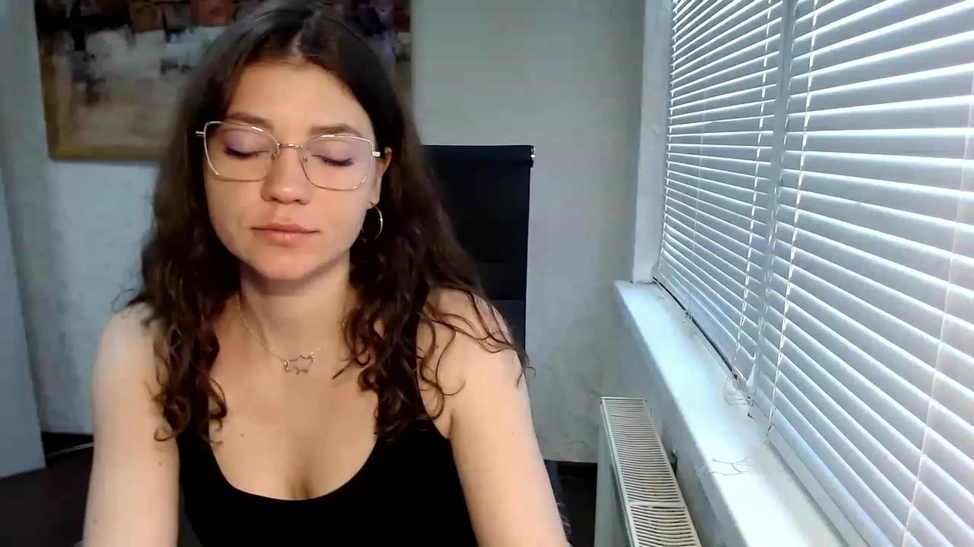 Gallery image thumbnail from SweetArinaA's myfreecams stream on, 05/21/2023, 12:19 image 3 of 20