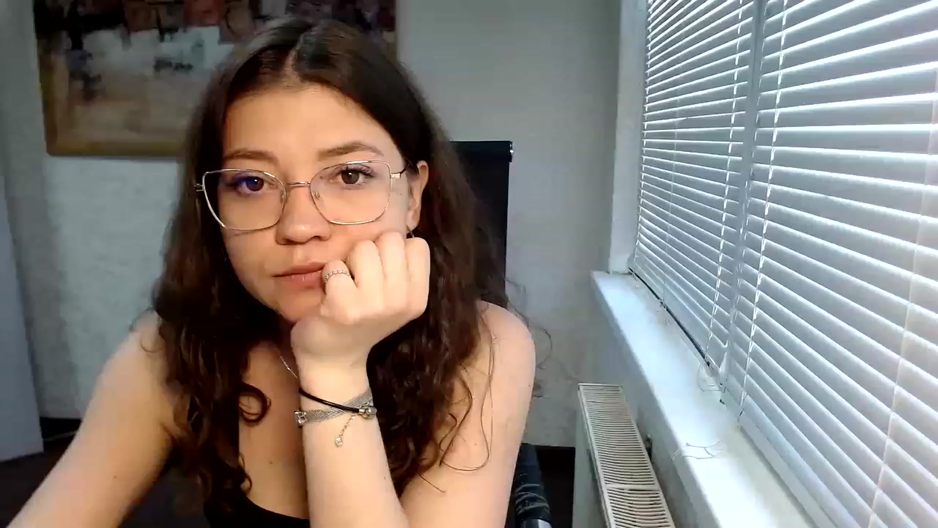 Gallery image thumbnail from SweetArinaA's myfreecams stream on, 05/21/2023, 12:19 image 1 of 20