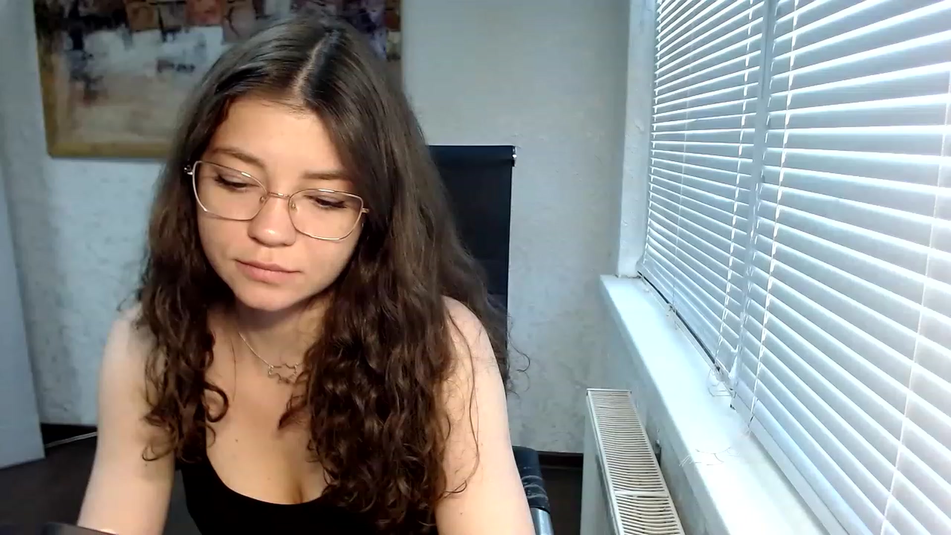 Gallery image thumbnail from SweetArinaA's myfreecams stream on, 05/21/2023, 12:19 image 10 of 20