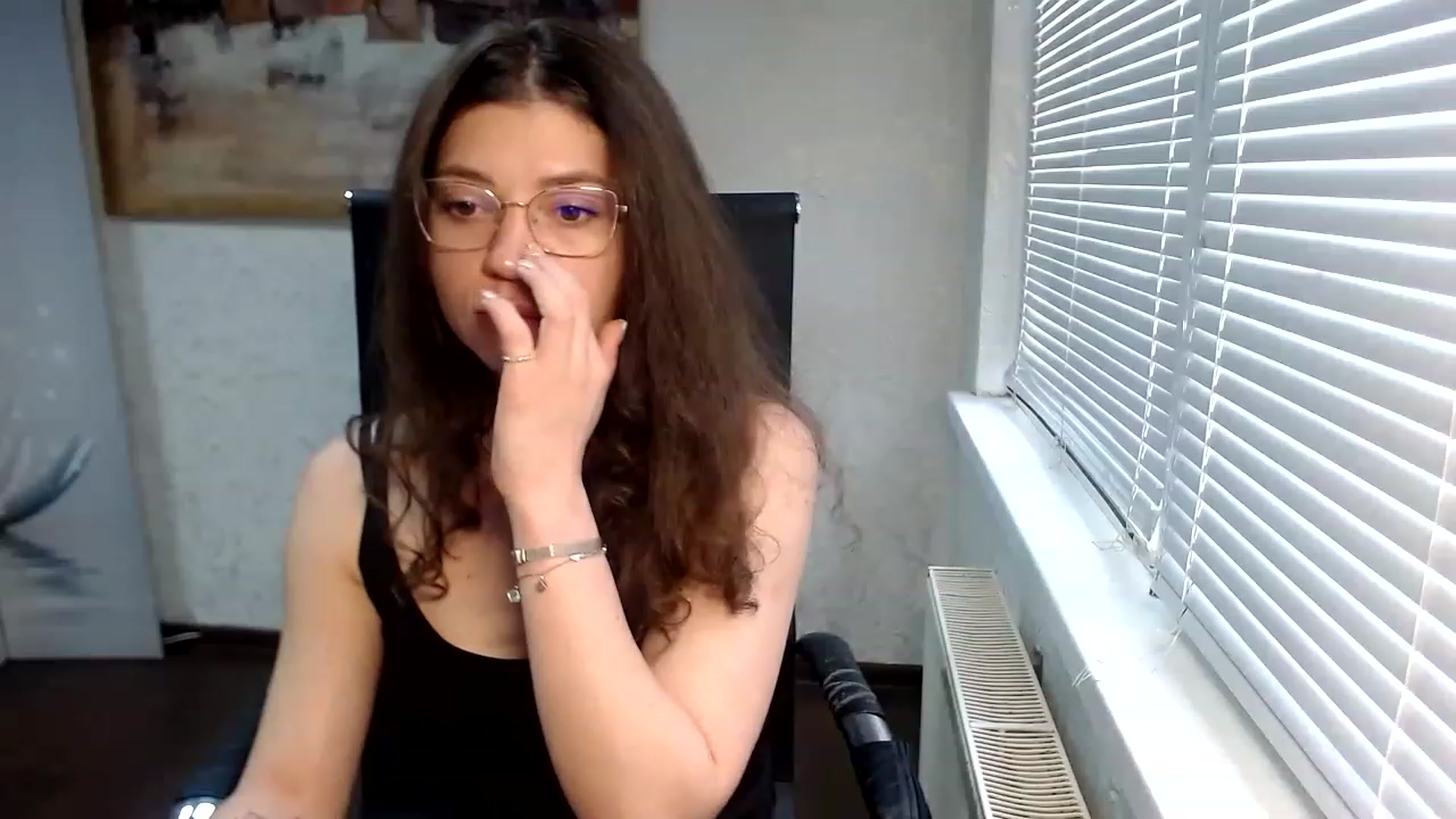 Gallery image thumbnail from SweetArinaA's myfreecams stream on, 05/27/2023, 14:23 image 8 of 20