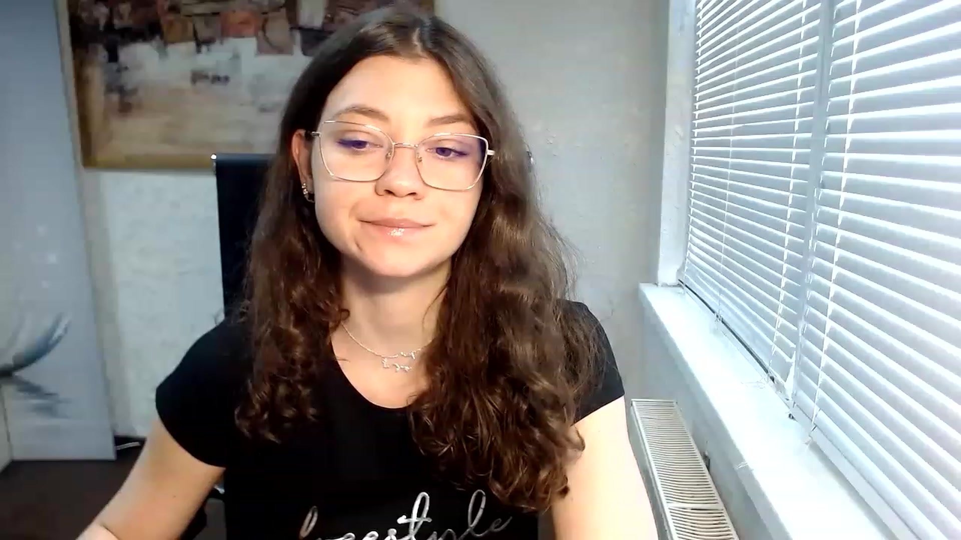 Gallery image thumbnail from SweetArinaA's myfreecams stream on, 05/28/2023, 12:30 image 7 of 20